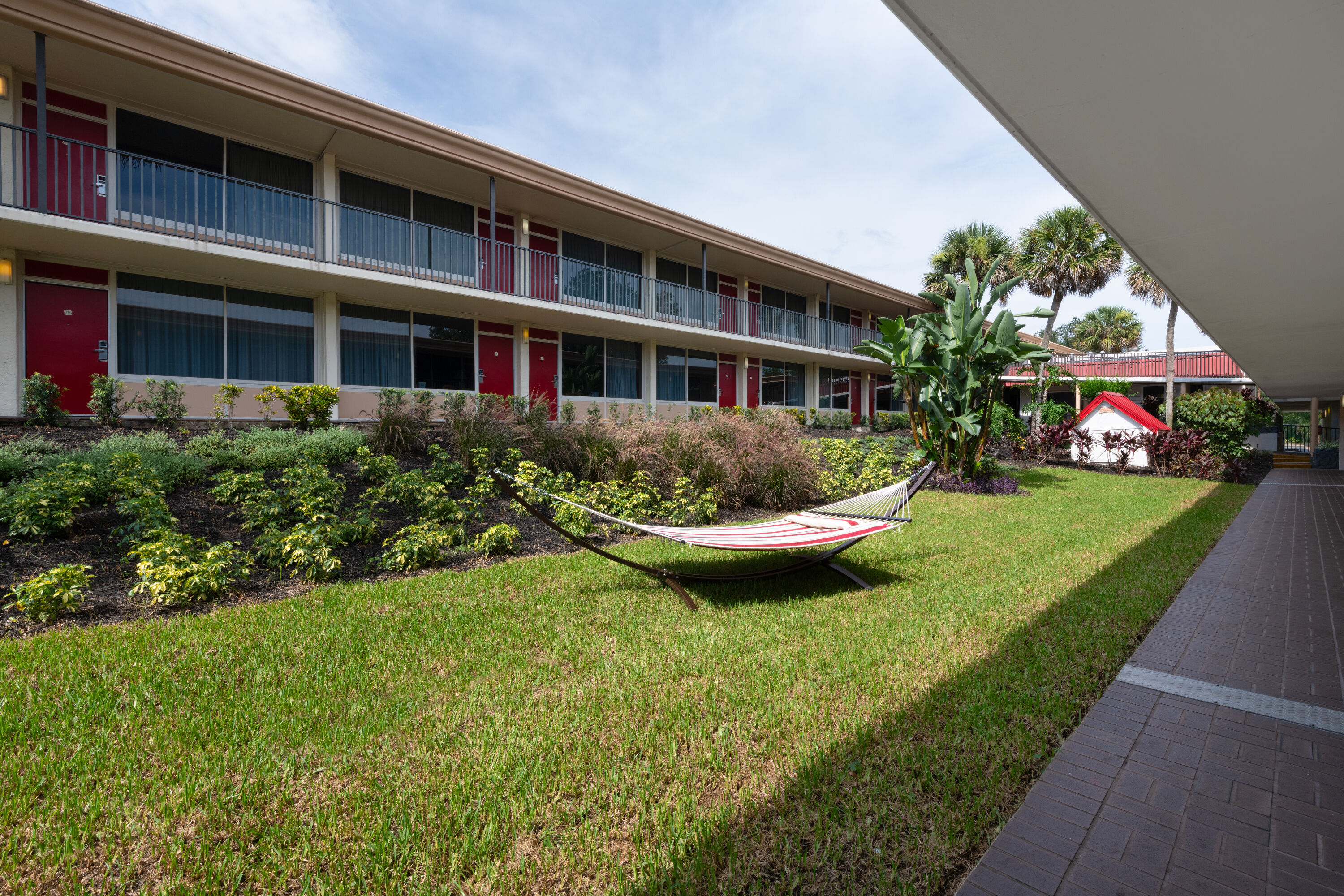 Courtyard at Ramada by Wyndham Kissimmee Gateway in Kissimmee, Florida