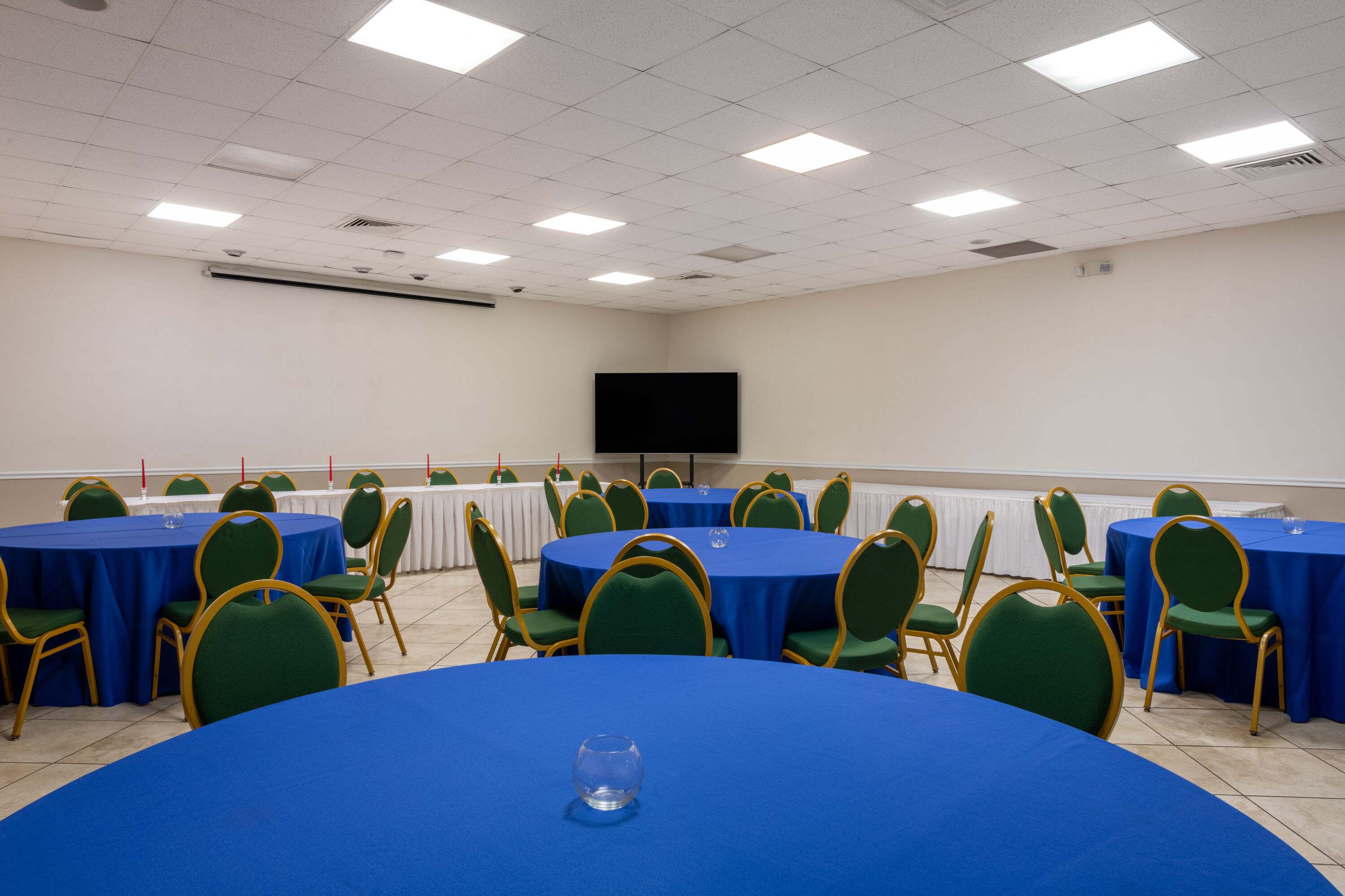 Meeting room at Ramada by Wyndham Kissimmee Gateway in Kissimmee, Florida