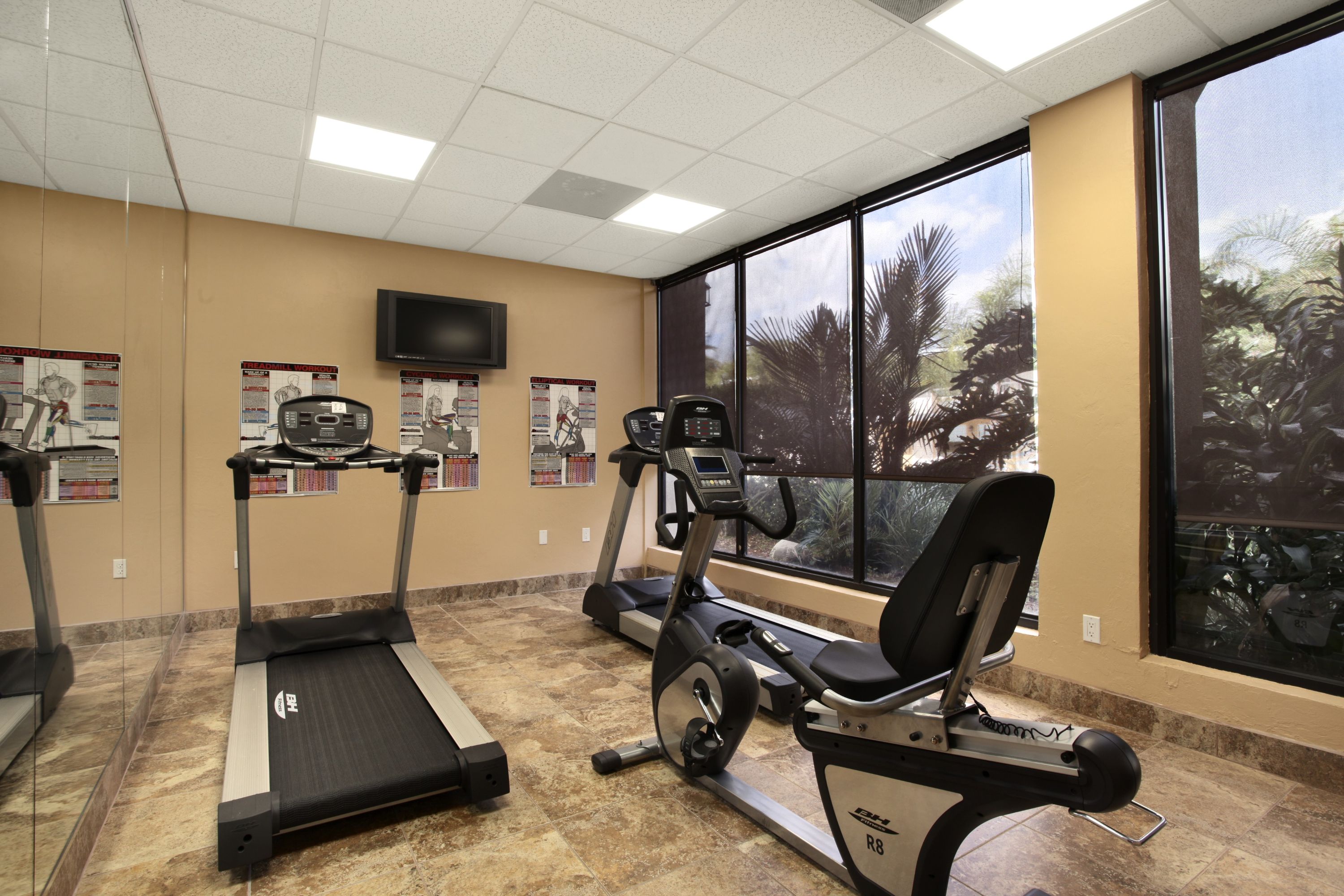 Health club at Ramada by Wyndham Lake Placid in Lake Placid, Florida