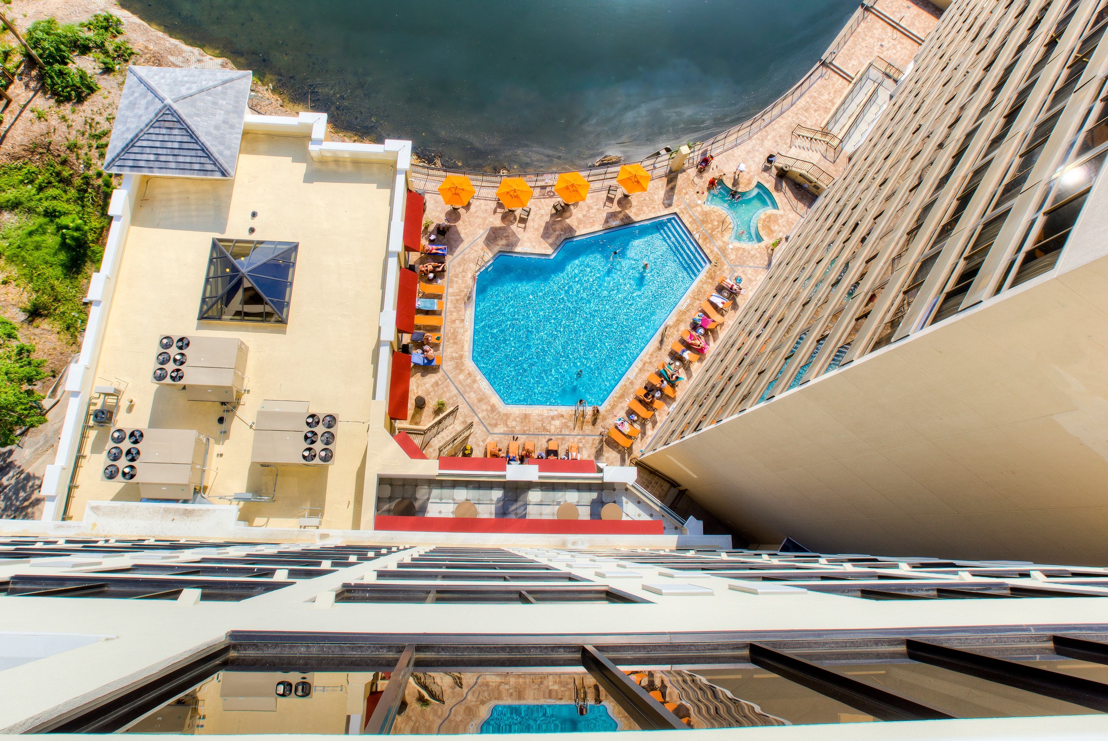 Ramada by Orlando Resort & Suites Intl Drive | Orlando, FL Hoteles