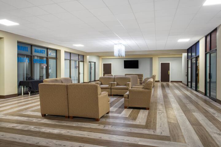 Meeting room at Ramada Tampa Airport Westshore in Tampa, Florida