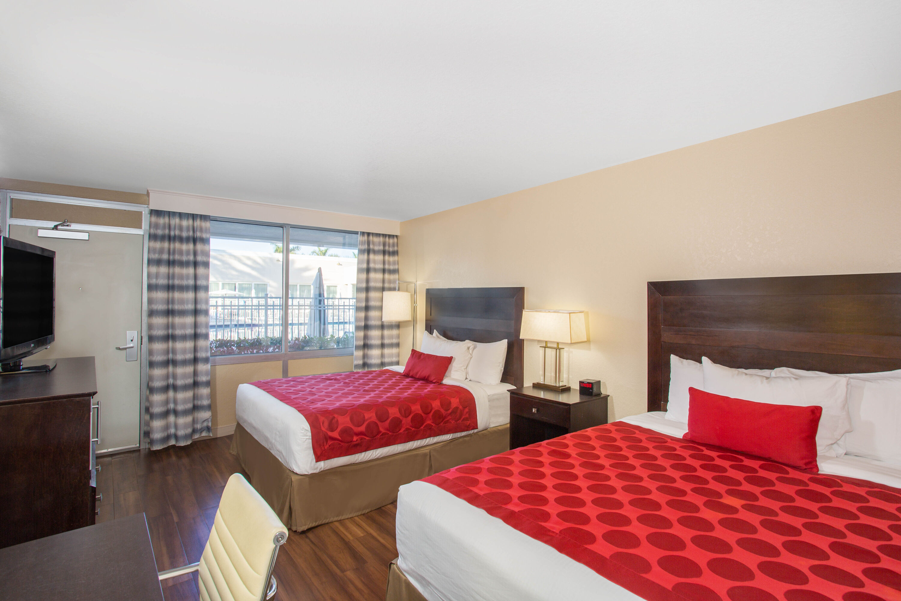 Guest room at the Ramada by Wyndham Venice Hotel Venezia in Venice, Florida