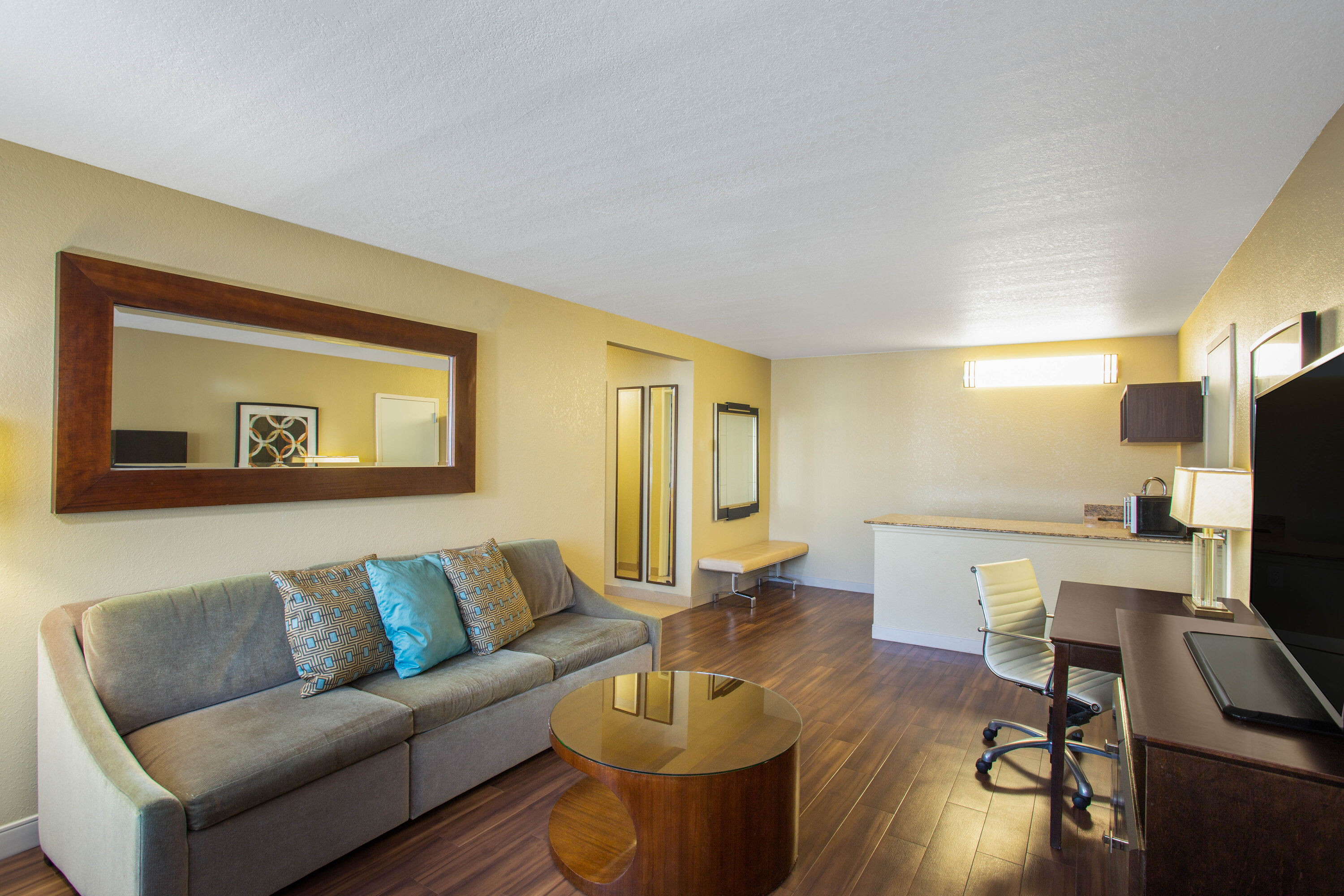 Ramada by Wyndham Venice Hotel Venezia suite in Venice, Florida