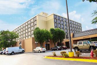 Ramada Plaza Atlanta Airport Hotels Ga 30349 3258 Exterior Of Ramada Plaza Atlanta Airport Hotel In Georgia