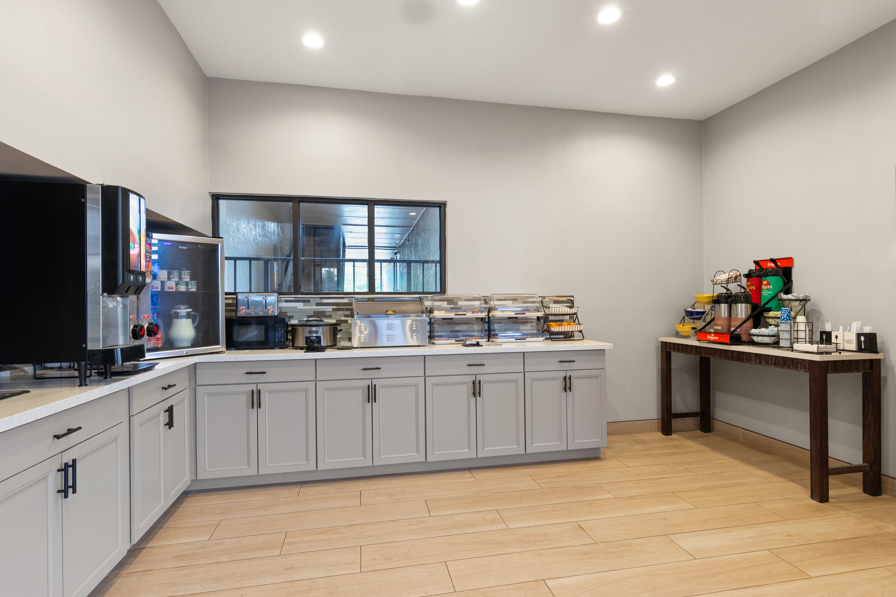 Free breakfast at Ramada by Wyndham Bainbridge in Bainbridge, Georgia