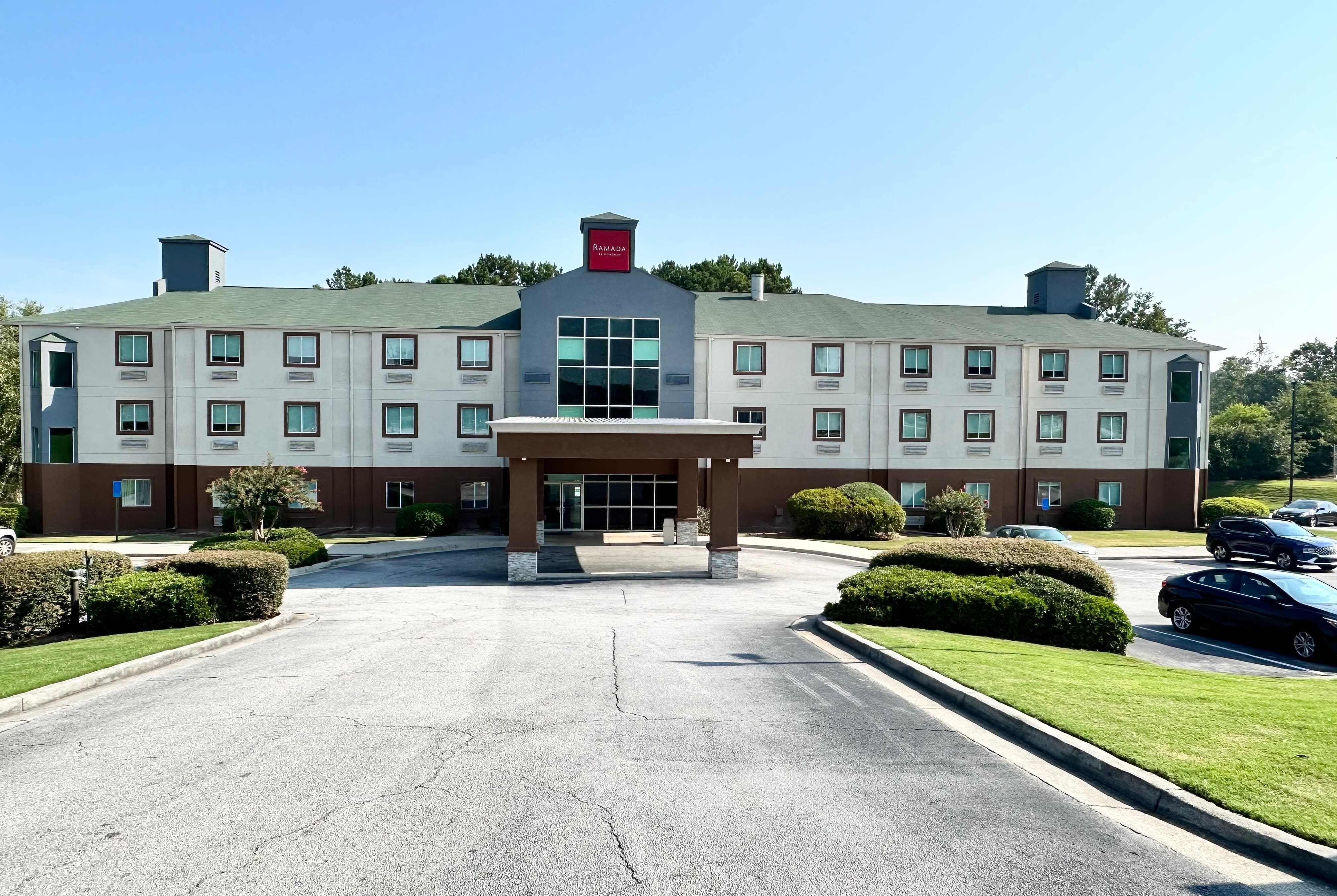Ramada by Wyndham Lithia Springs Atlanta Lithia Springs, GA Hotels