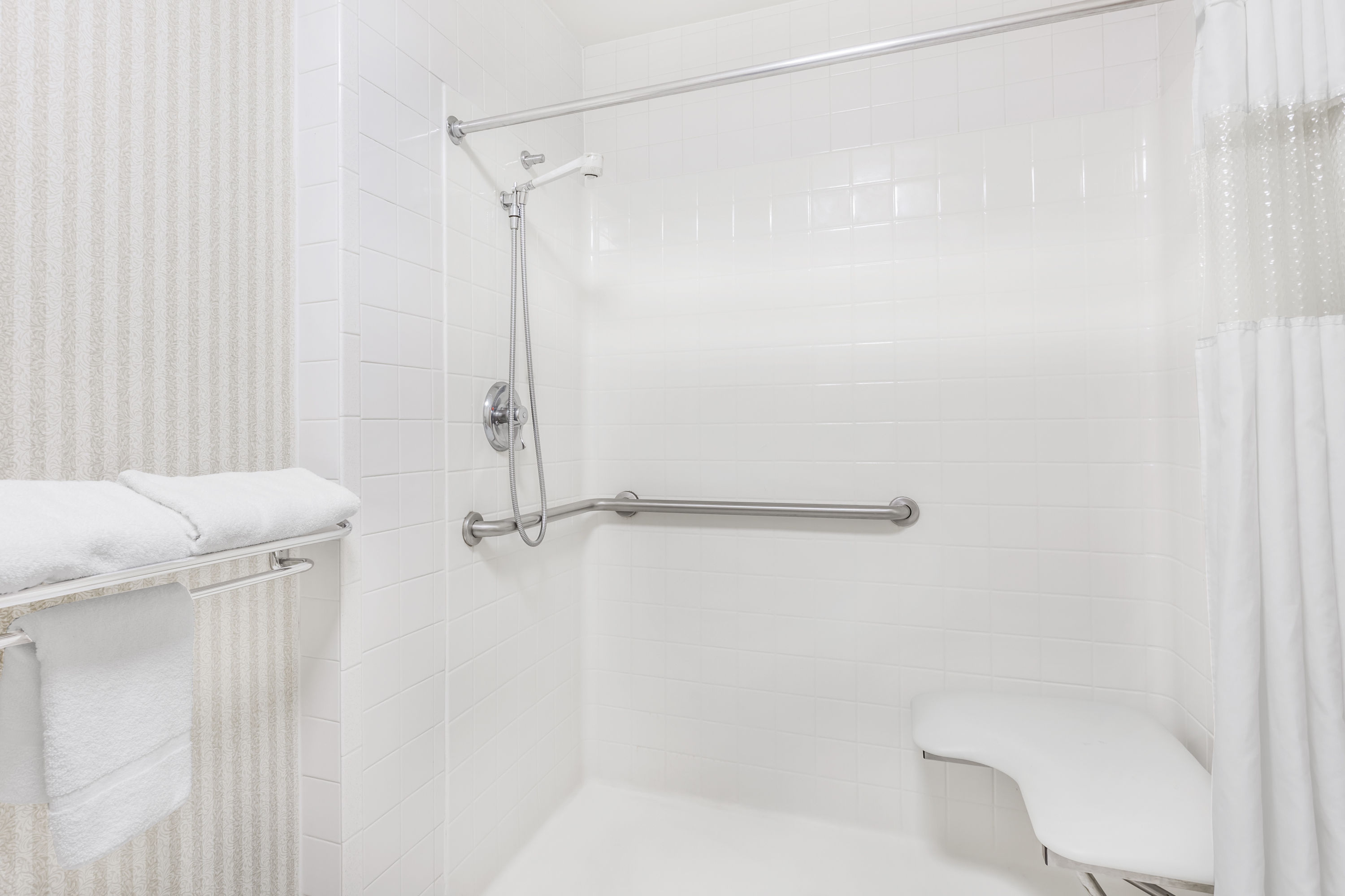 Ramada By Wyndham Macon Macon Ga Hotels