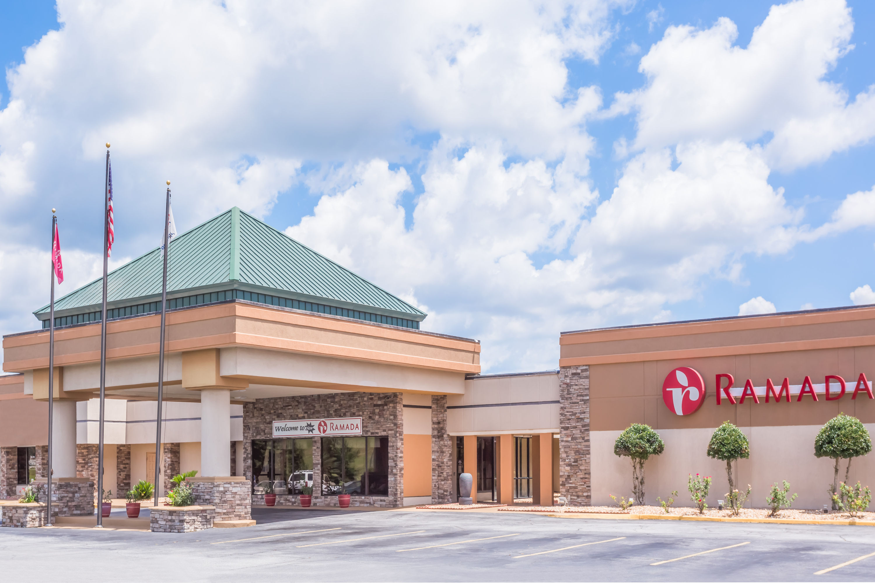 Ramada By Wyndham Macon Macon Ga Hotels