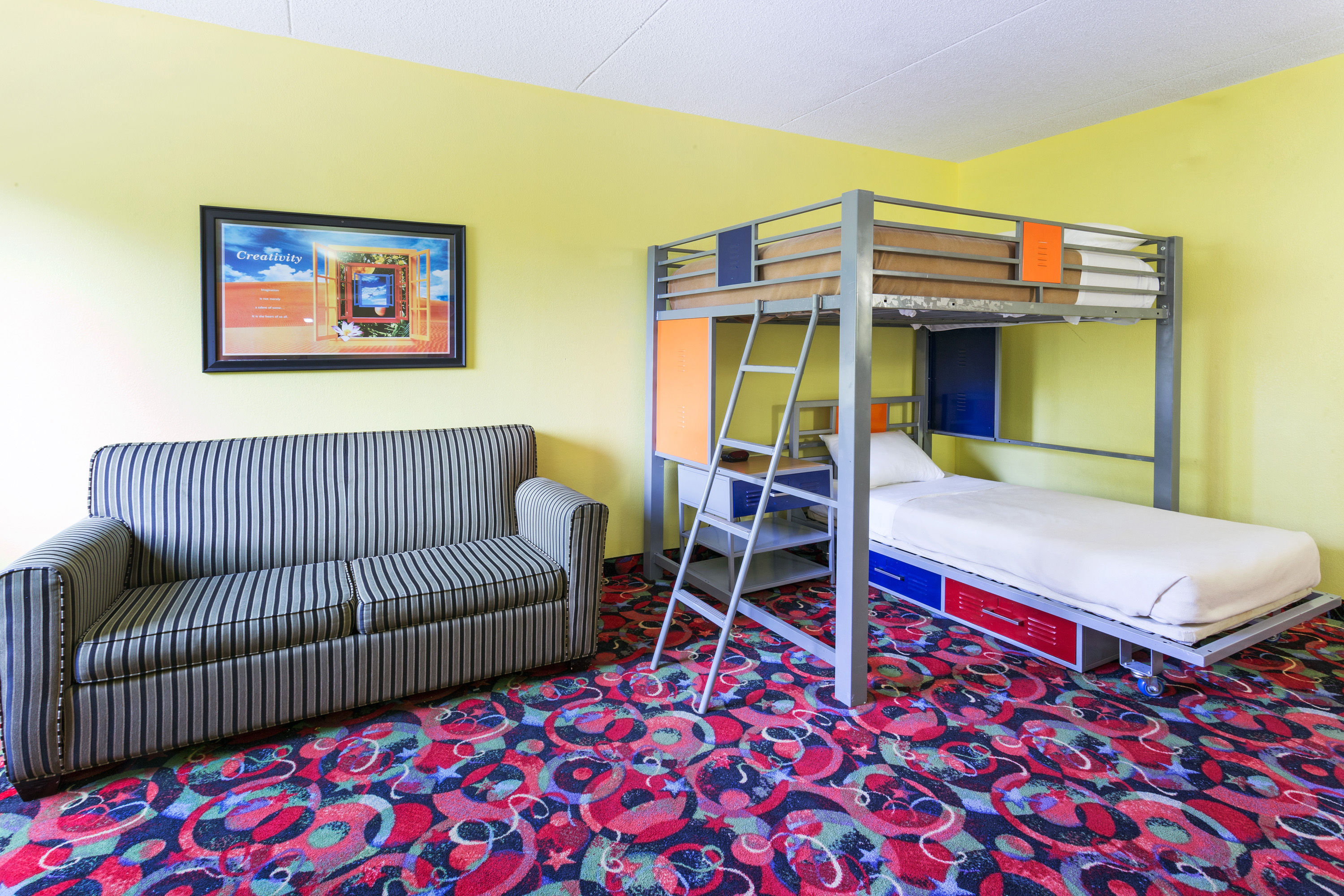 Ramada by Wyndham Bettendorf suite in Bettendorf, Iowa