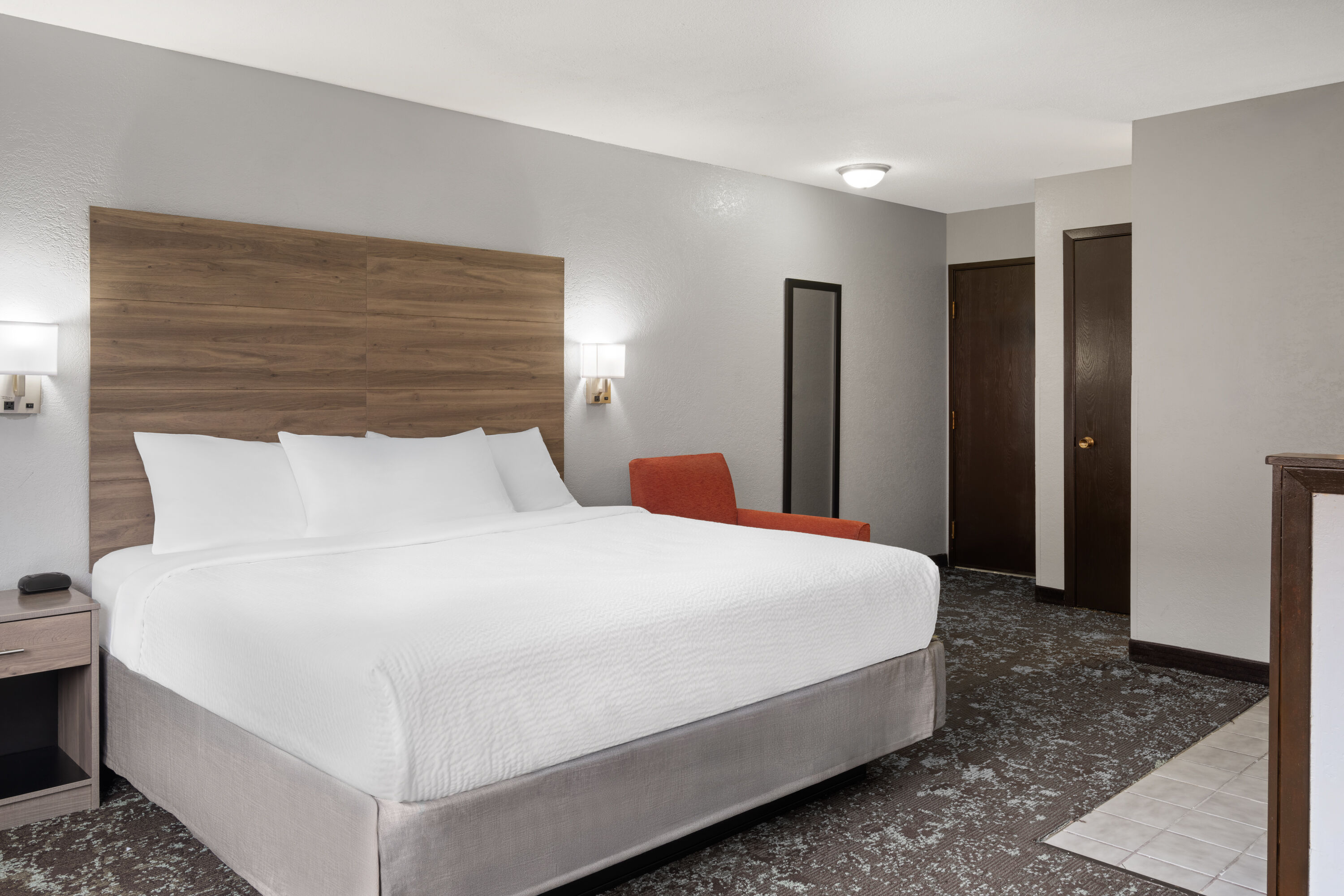 Ramada by Wyndham Cedar Rapids South suite in Cedar Rapids, Iowa