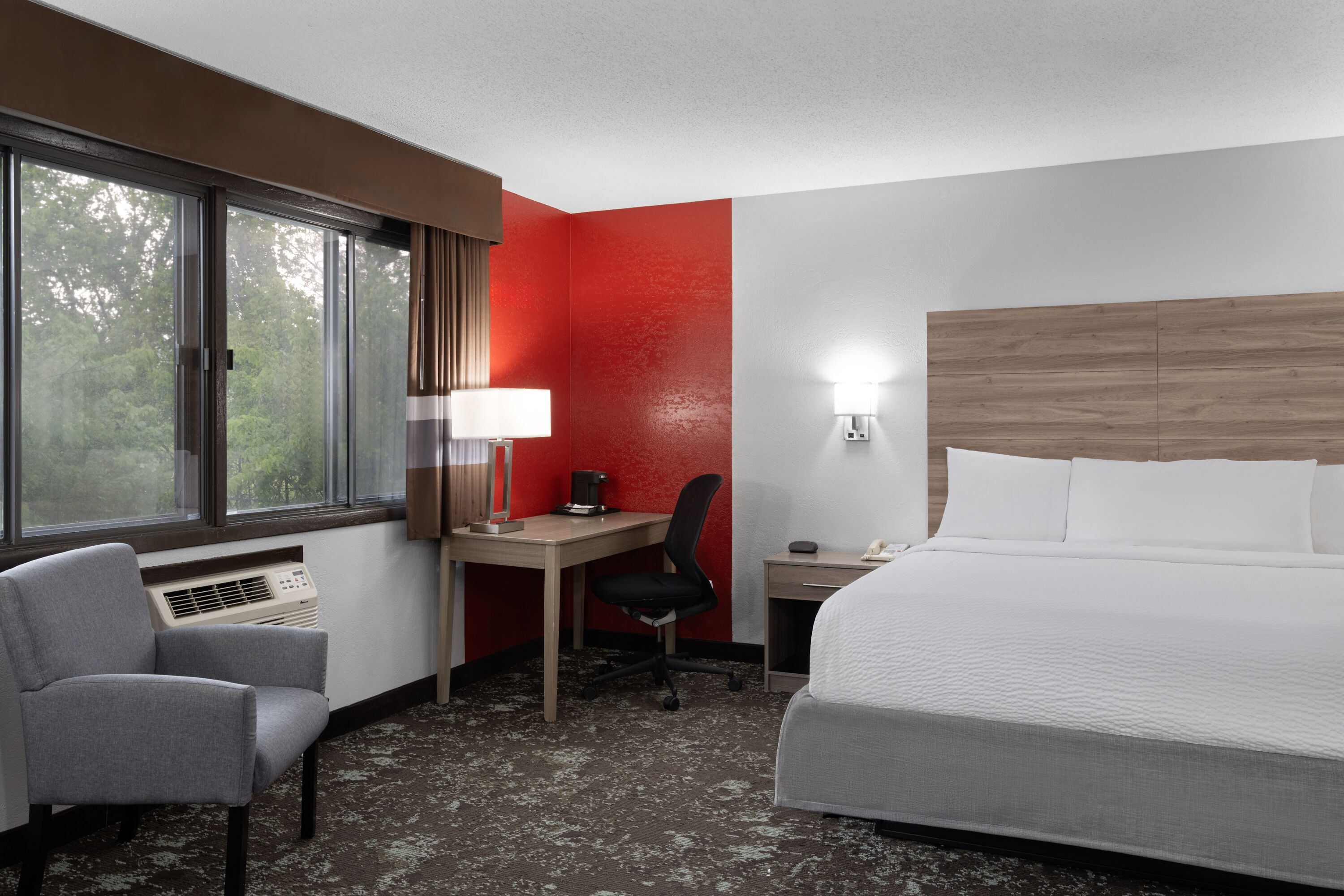 Ramada by Wyndham Cedar Rapids South suite in Cedar Rapids, Iowa