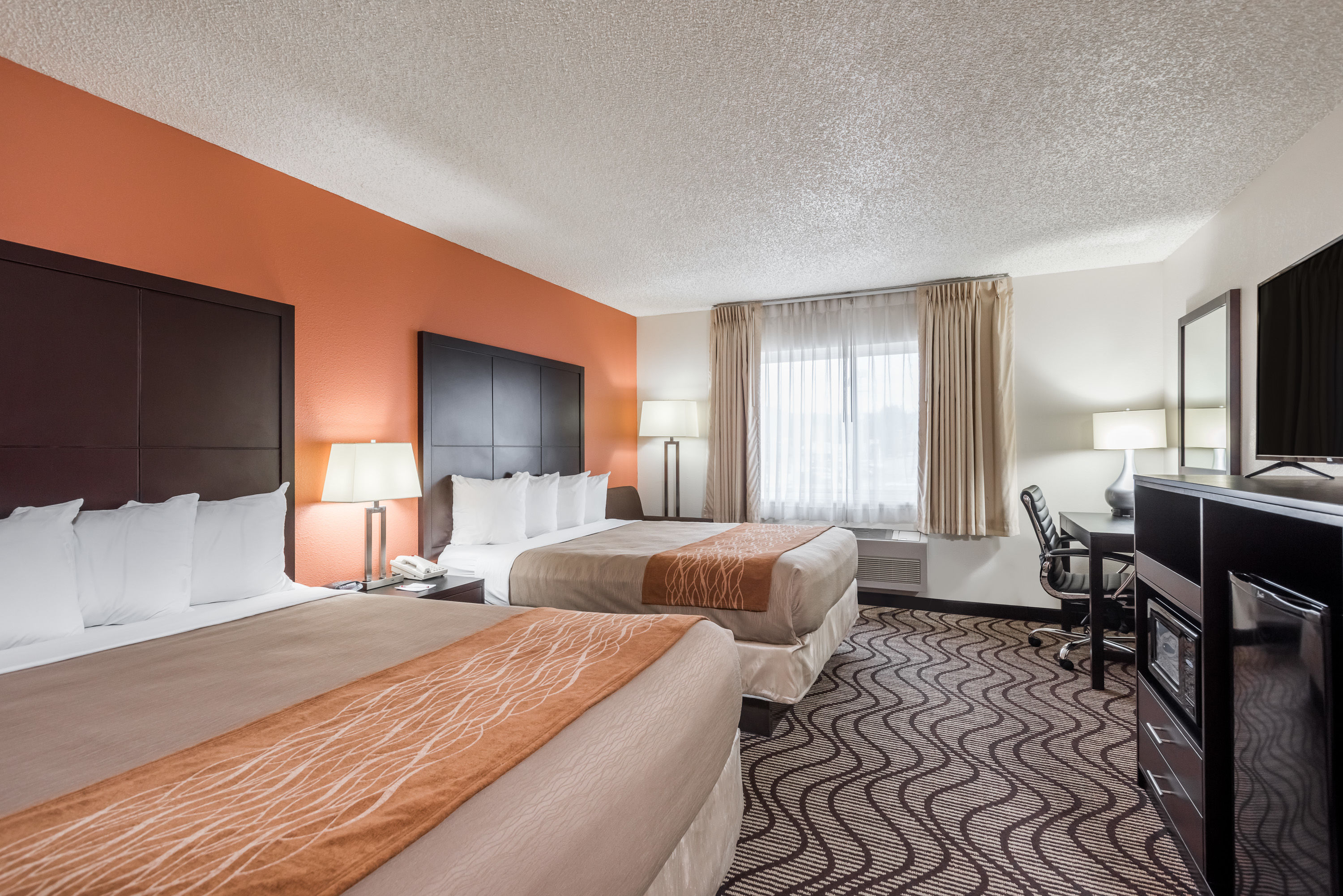 Guest room at the Ramada by Wyndham Coeur d'Alene in Coeur D Alene, Idaho