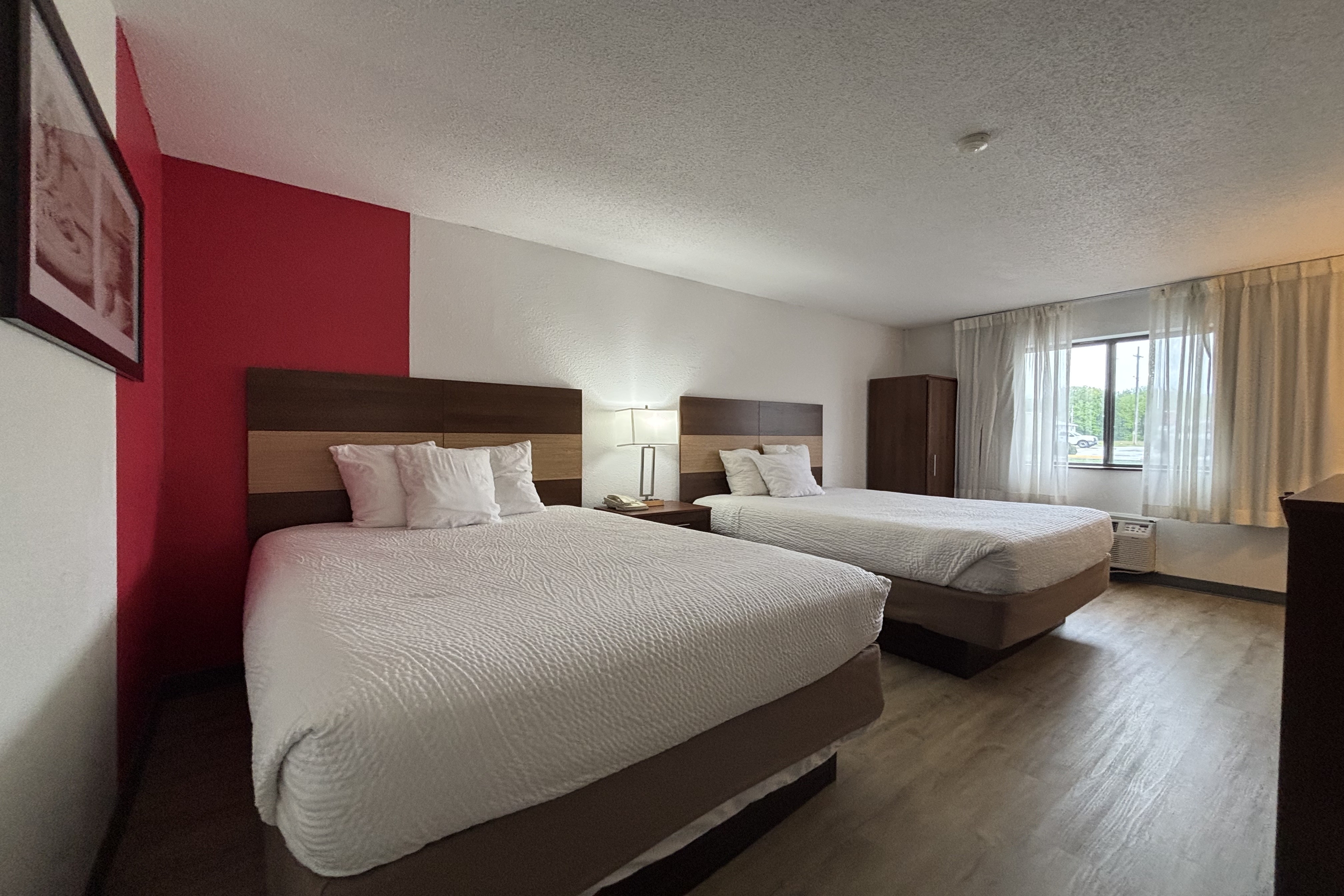 Guest room at the Ramada by Wyndham Effingham in Effingham, Illinois