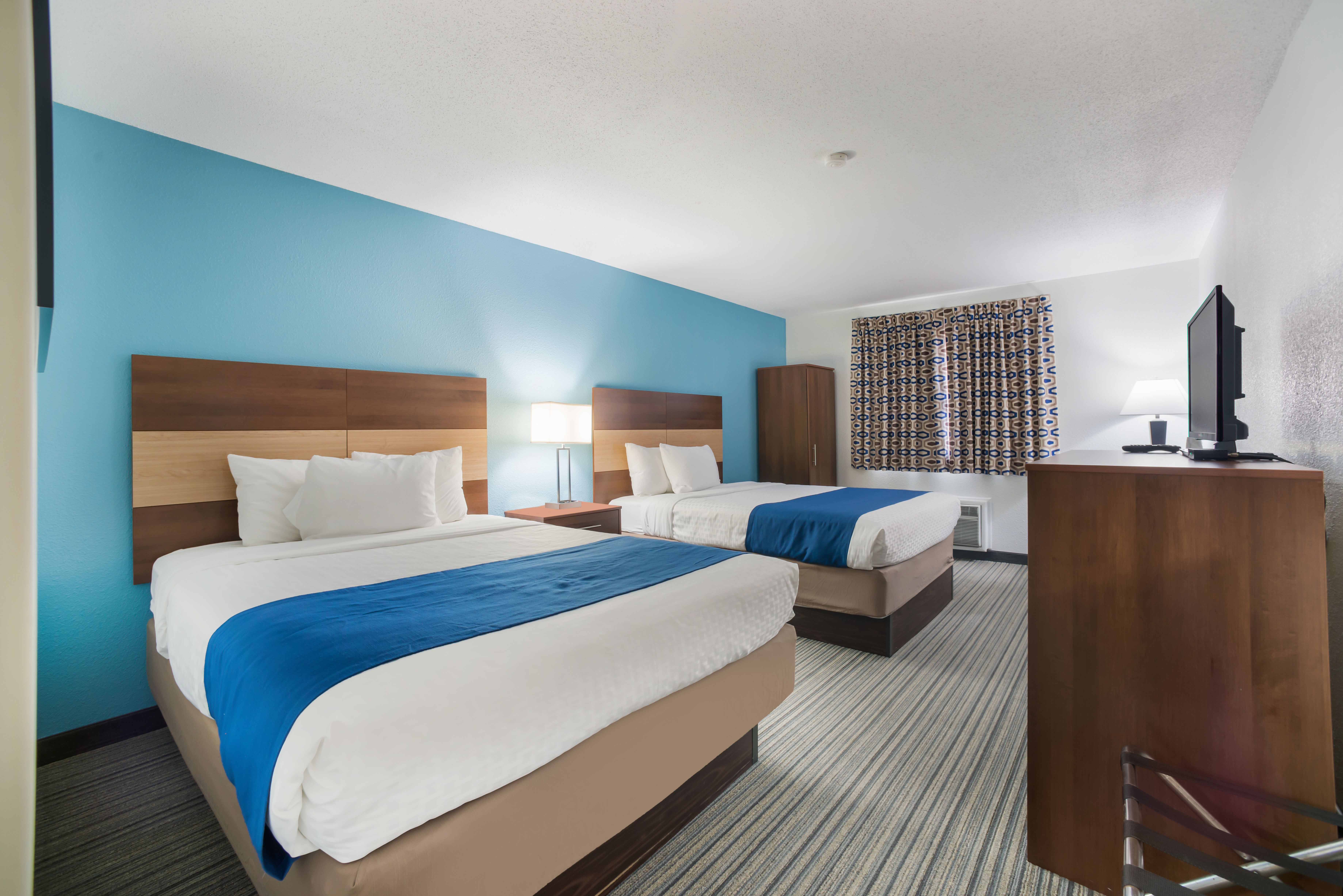 Guest room at the Ramada by Wyndham Effingham in Effingham, Illinois