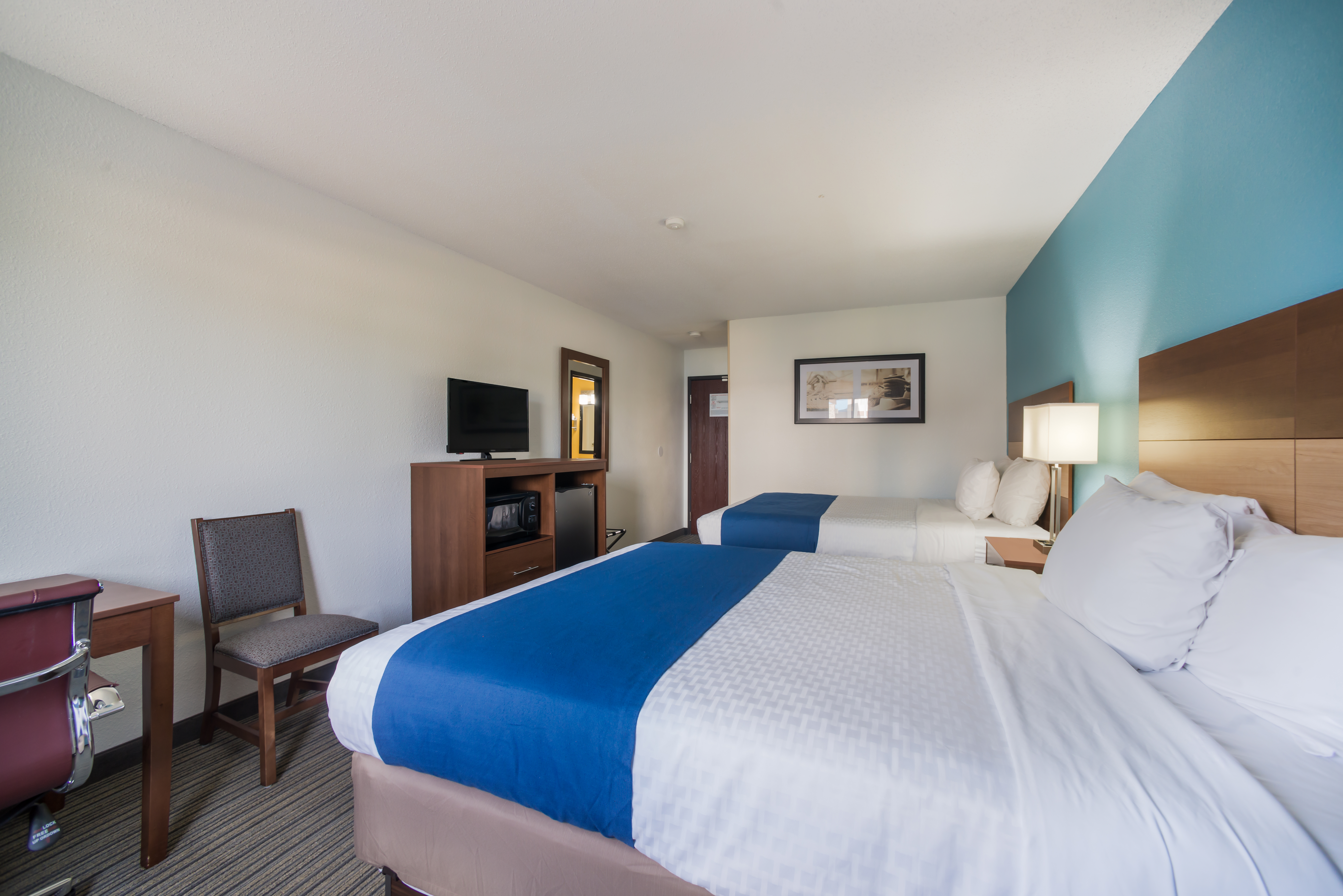 Guest room at the Ramada by Wyndham Effingham in Effingham, Illinois