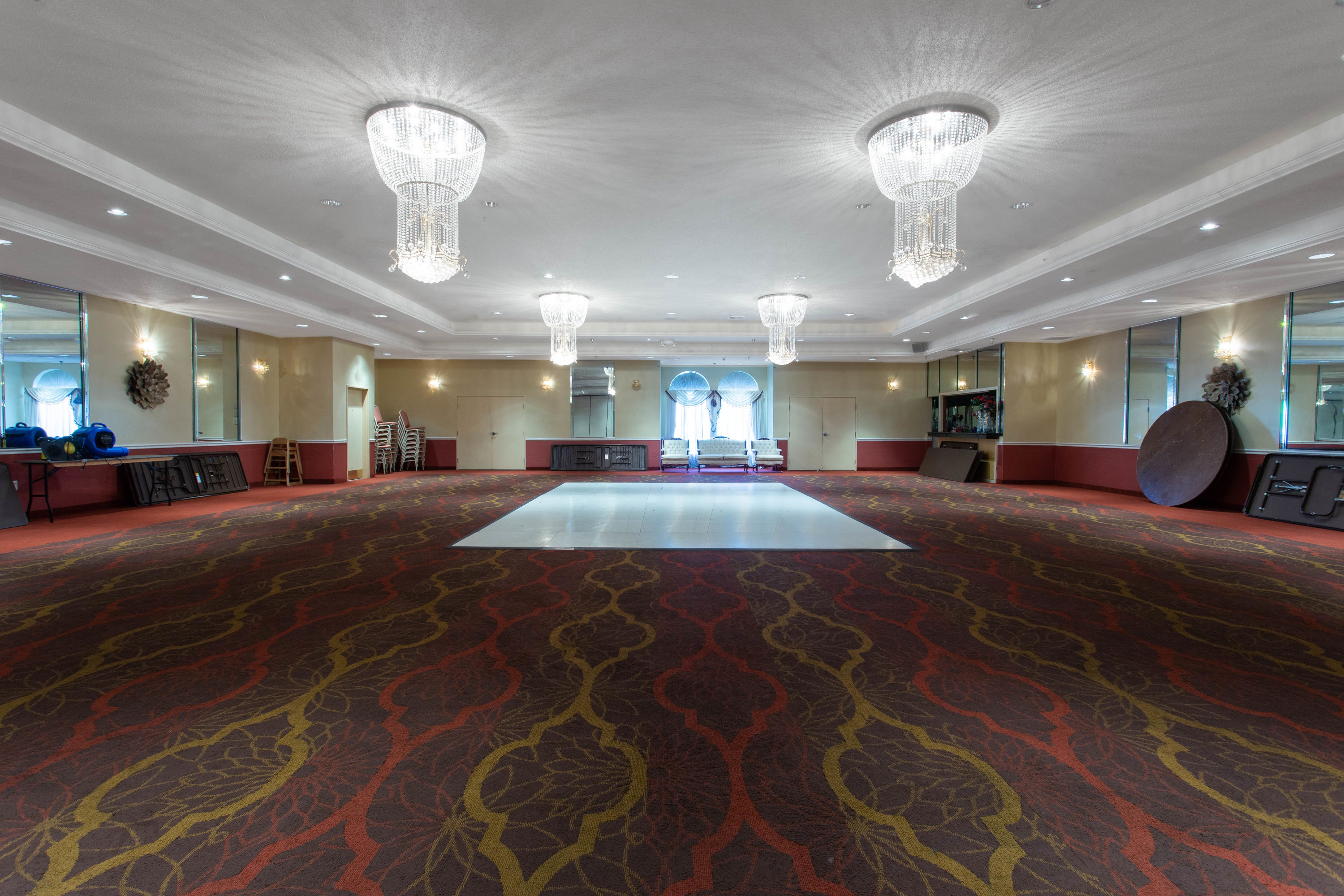 Ramada by Wyndham Glendale Heights/Lombard ballroom in Glendale Heights, Illinois