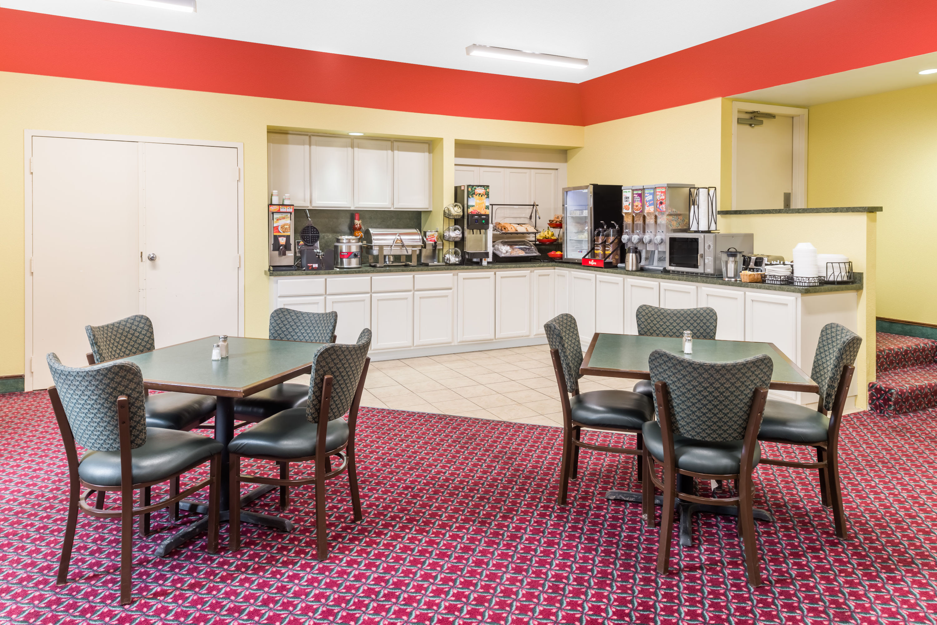 Free breakfast at Ramada by Wyndham Vandalia in Vandalia, Illinois
