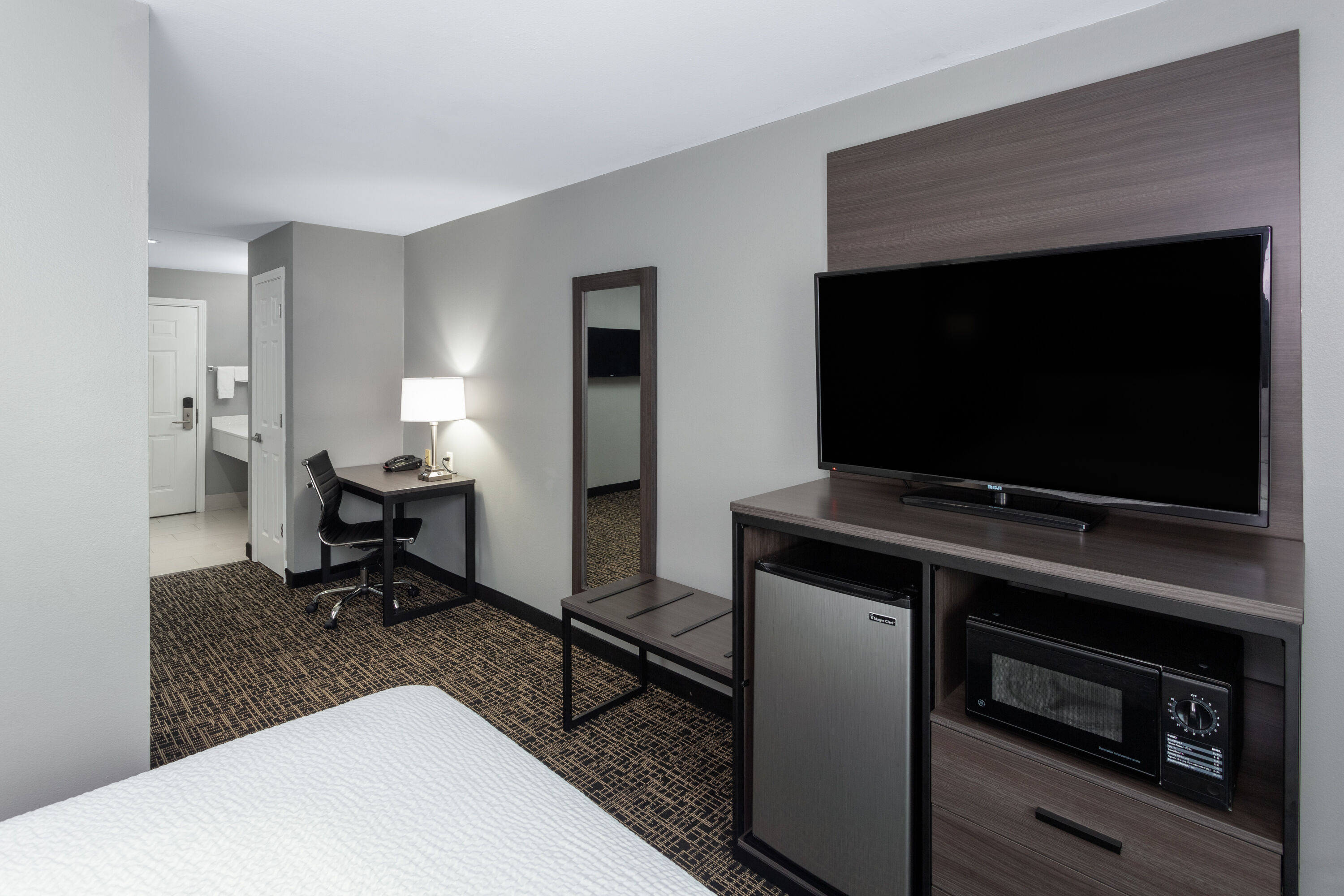 Ramada by Wyndham Sellersburg/Louisville North suite in Sellersburg, Indiana