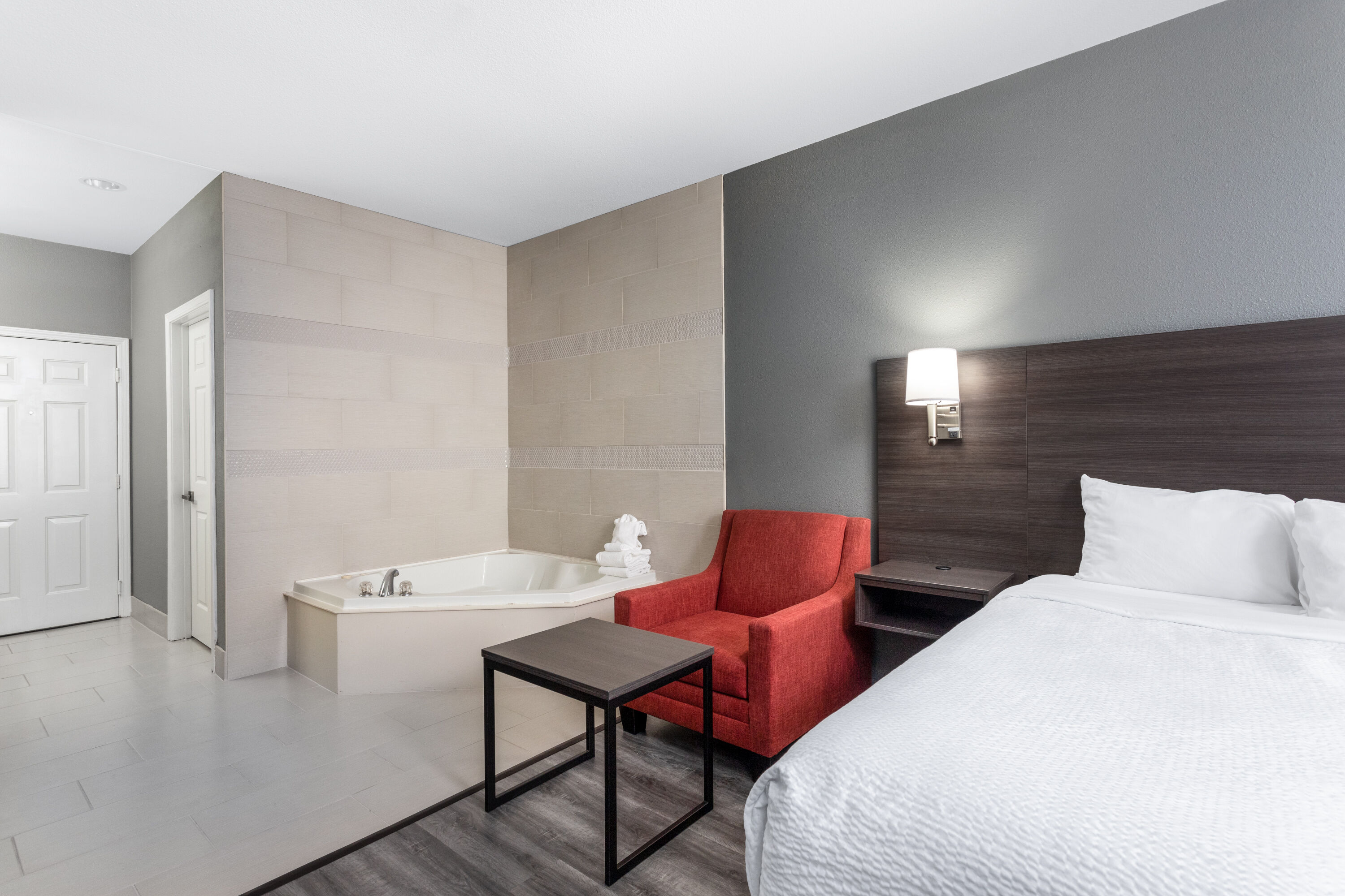 Ramada by Wyndham Sellersburg/Louisville North suite in Sellersburg, Indiana