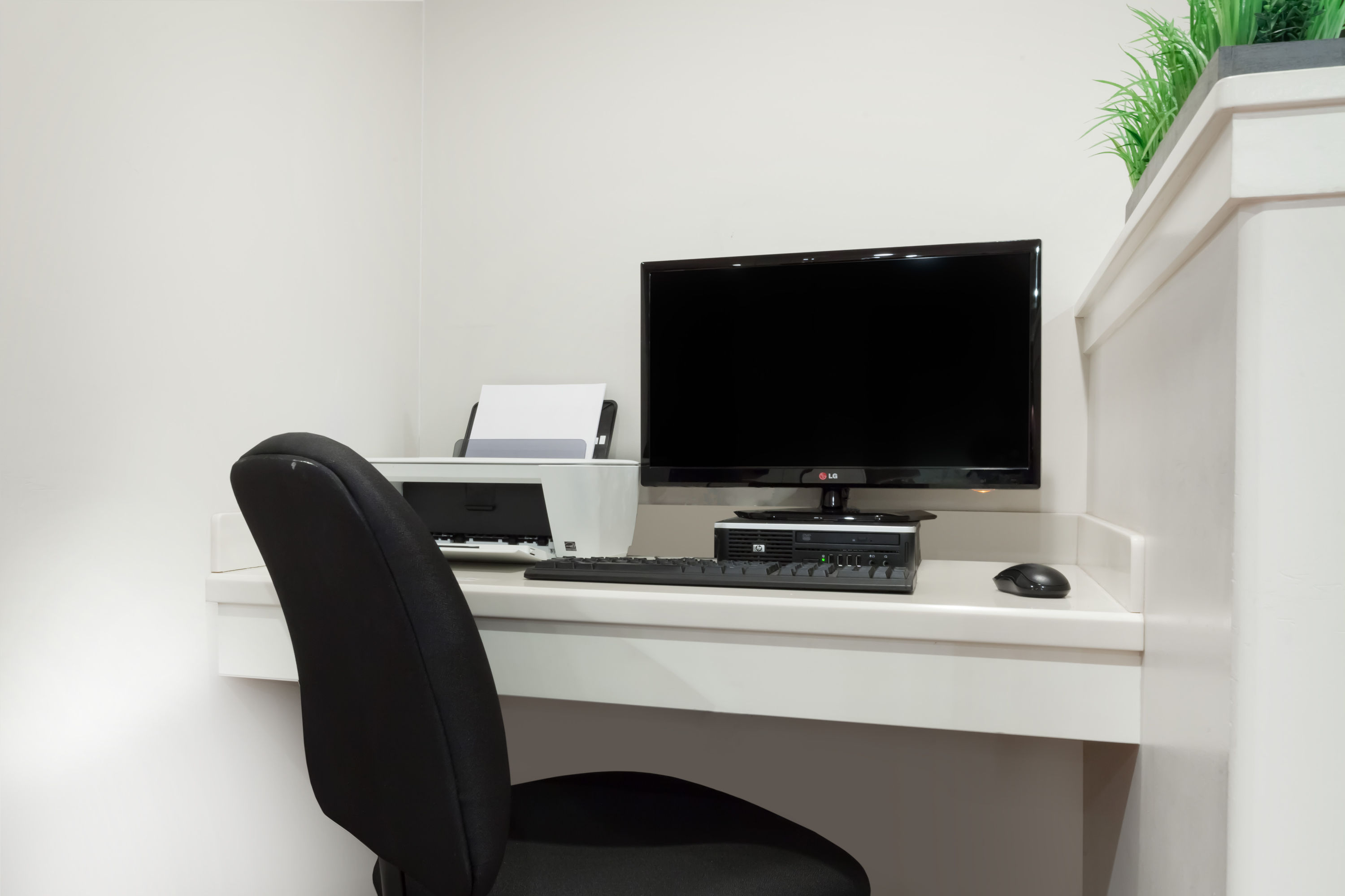 Ramada by Wyndham Tell City business center in Tell City, Indiana