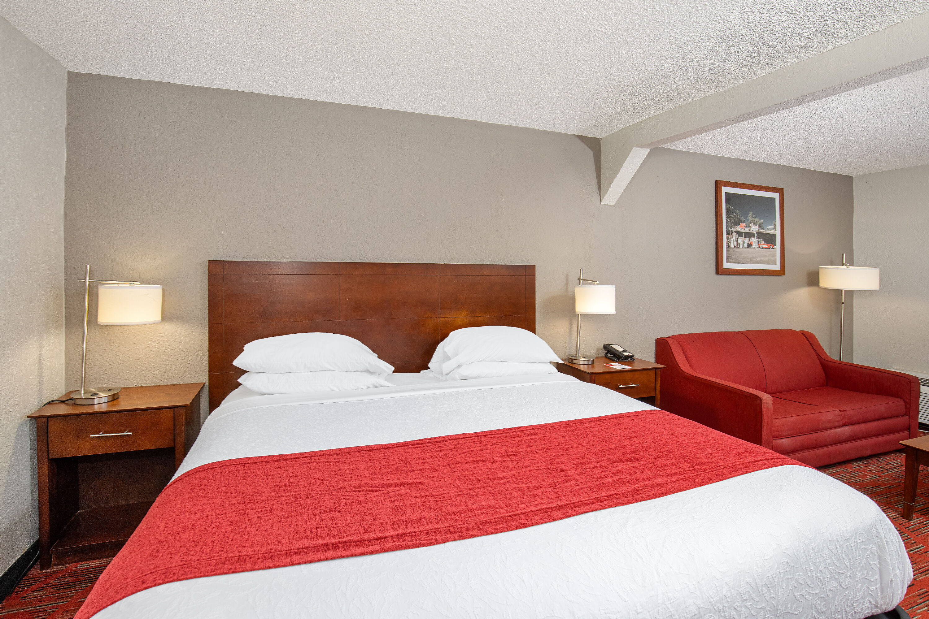 Guest room at the Ramada by Wyndham Bowling Green in Bowling Green, Kentucky