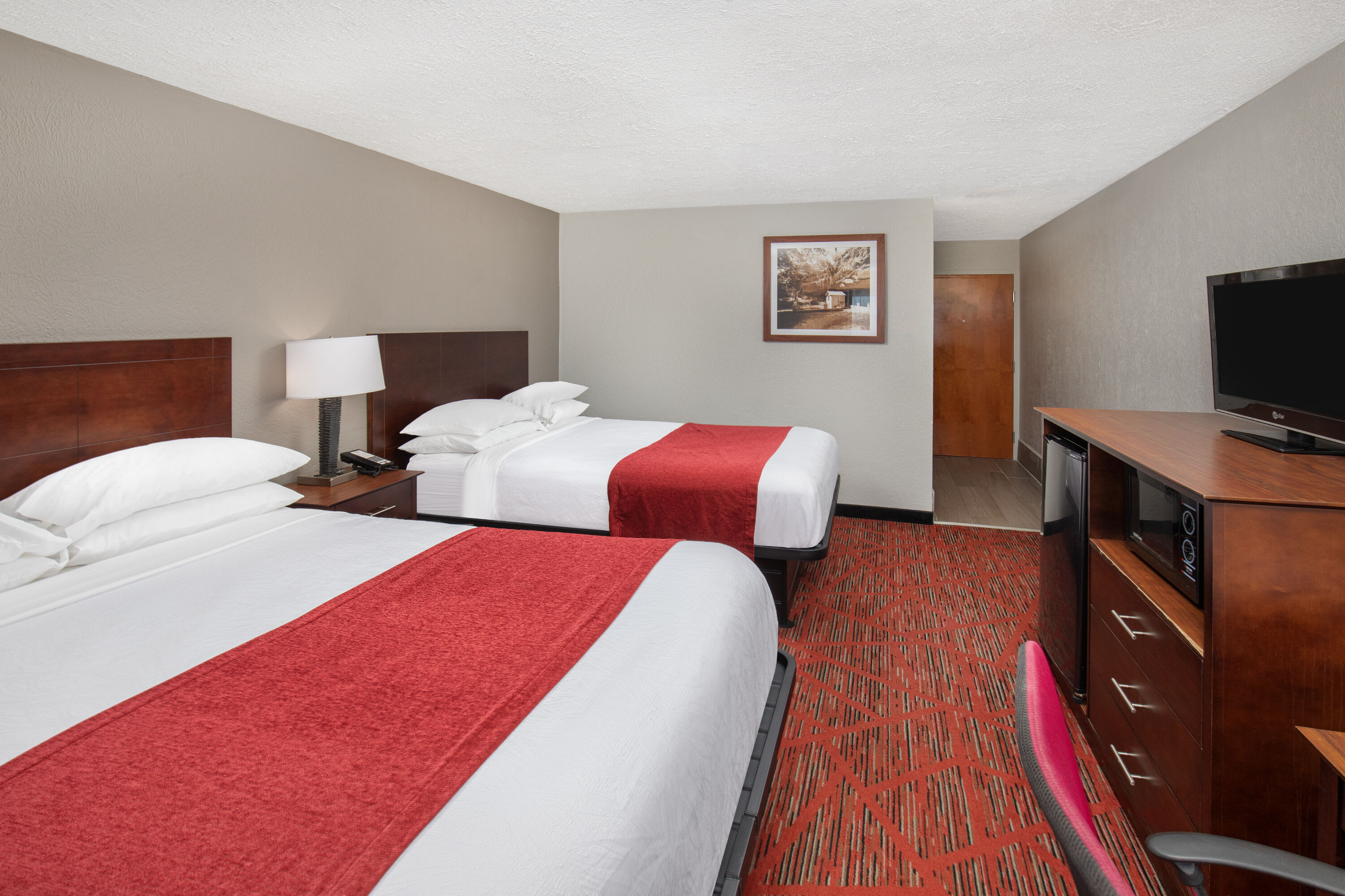 Guest room at the Ramada by Wyndham Bowling Green in Bowling Green, Kentucky