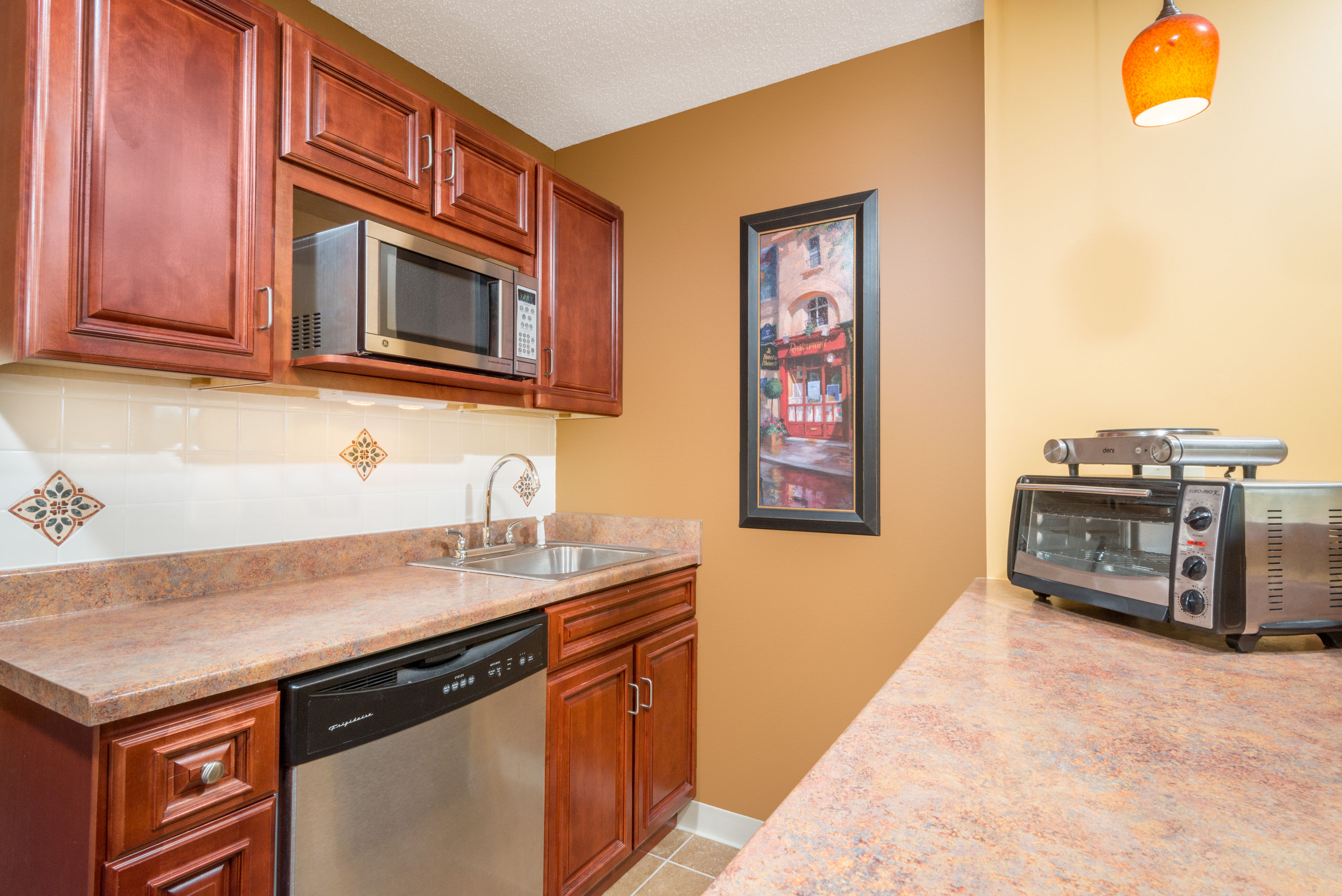 Ramada by Wyndham Catlettsburg/Ashland suite kitchen in Catlettsburg, Kentucky
