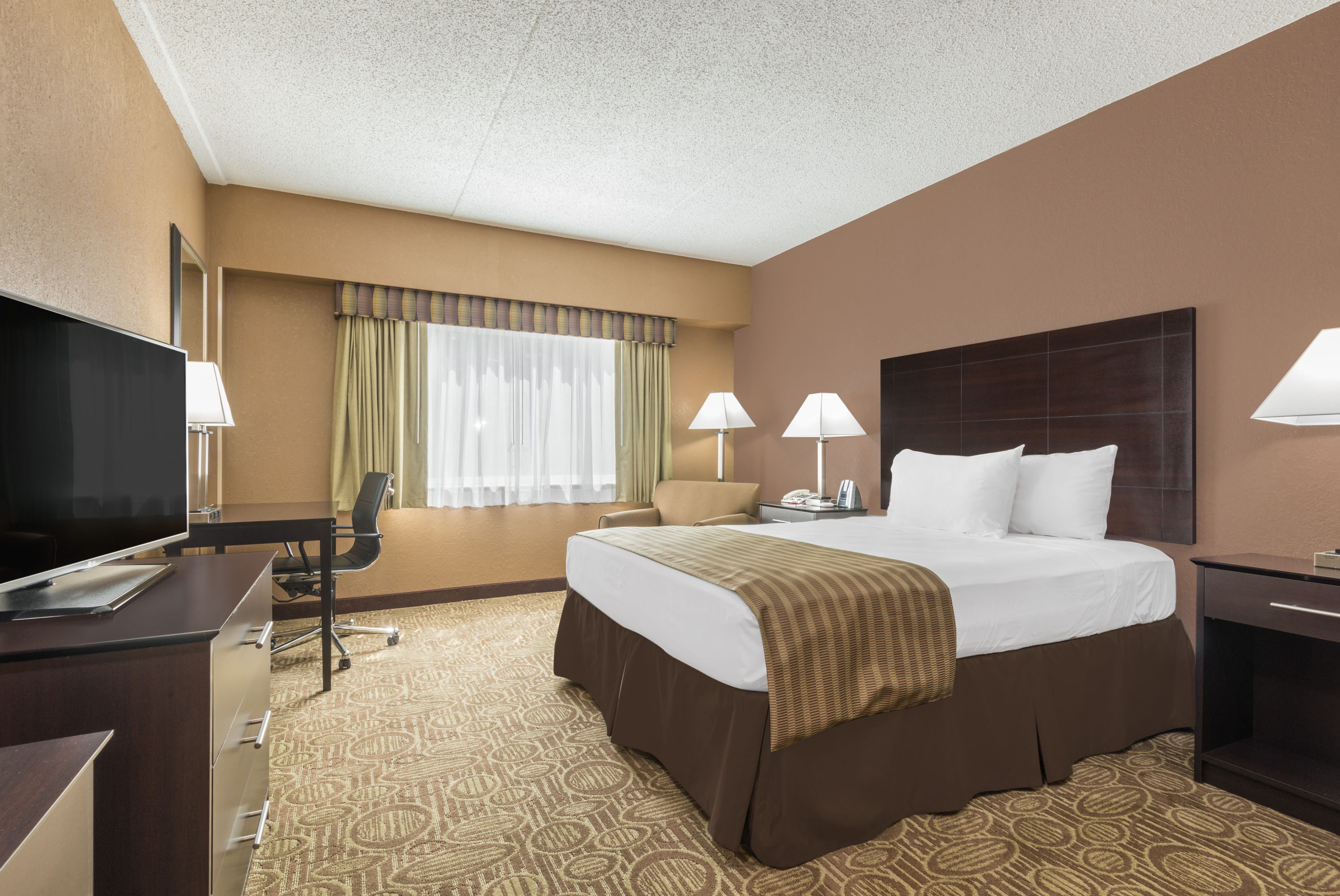 Ramada by Wyndham Paintsville Hotel & Conference Center suite in Paintsville, Kentucky