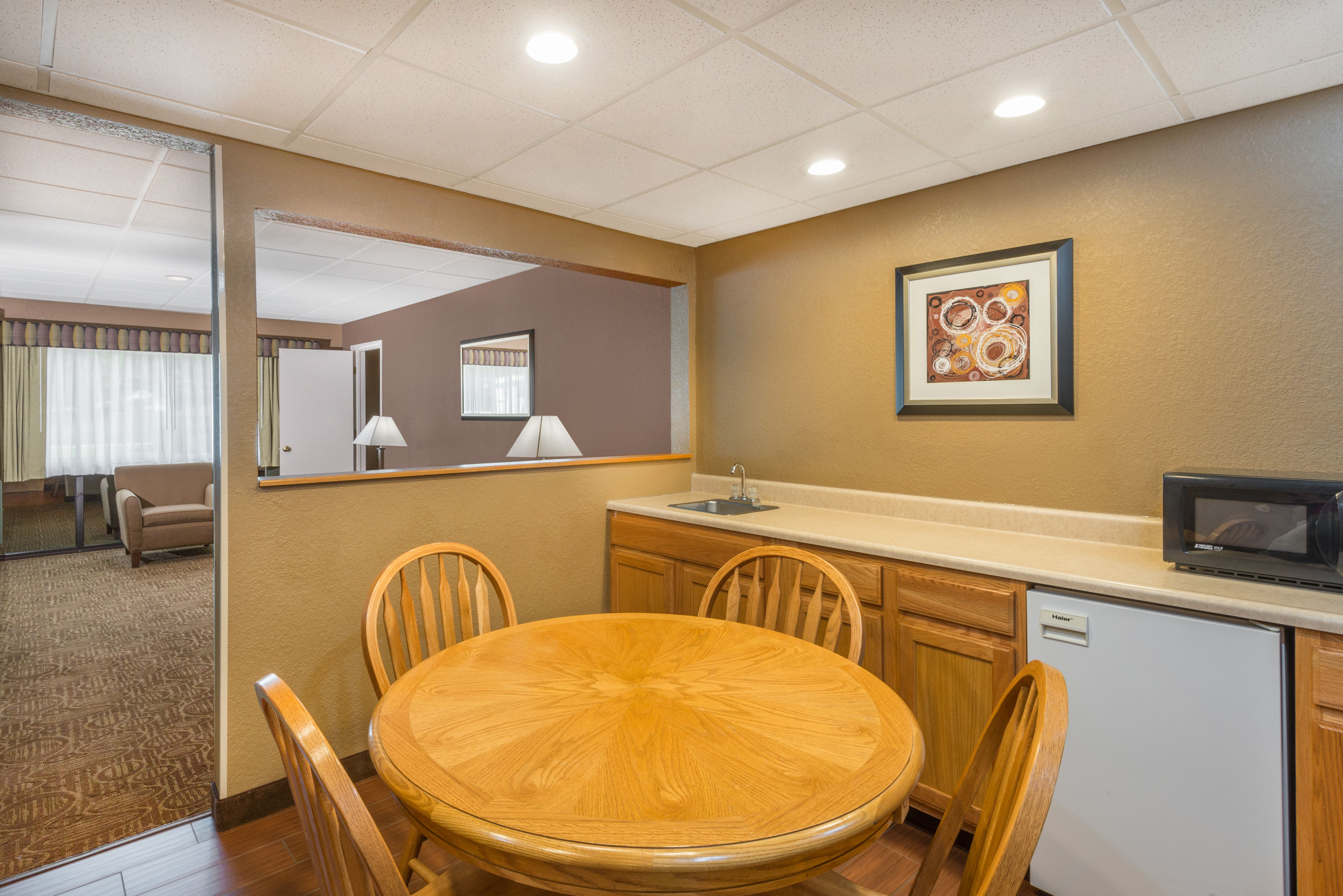 Ramada by Wyndham Paintsville Hotel & Conference Center Paintsville