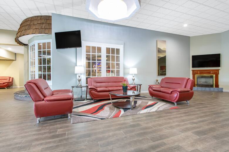 Ramada Lewiston Hotel & Conference Center hotel lobby in Lewiston, Maine