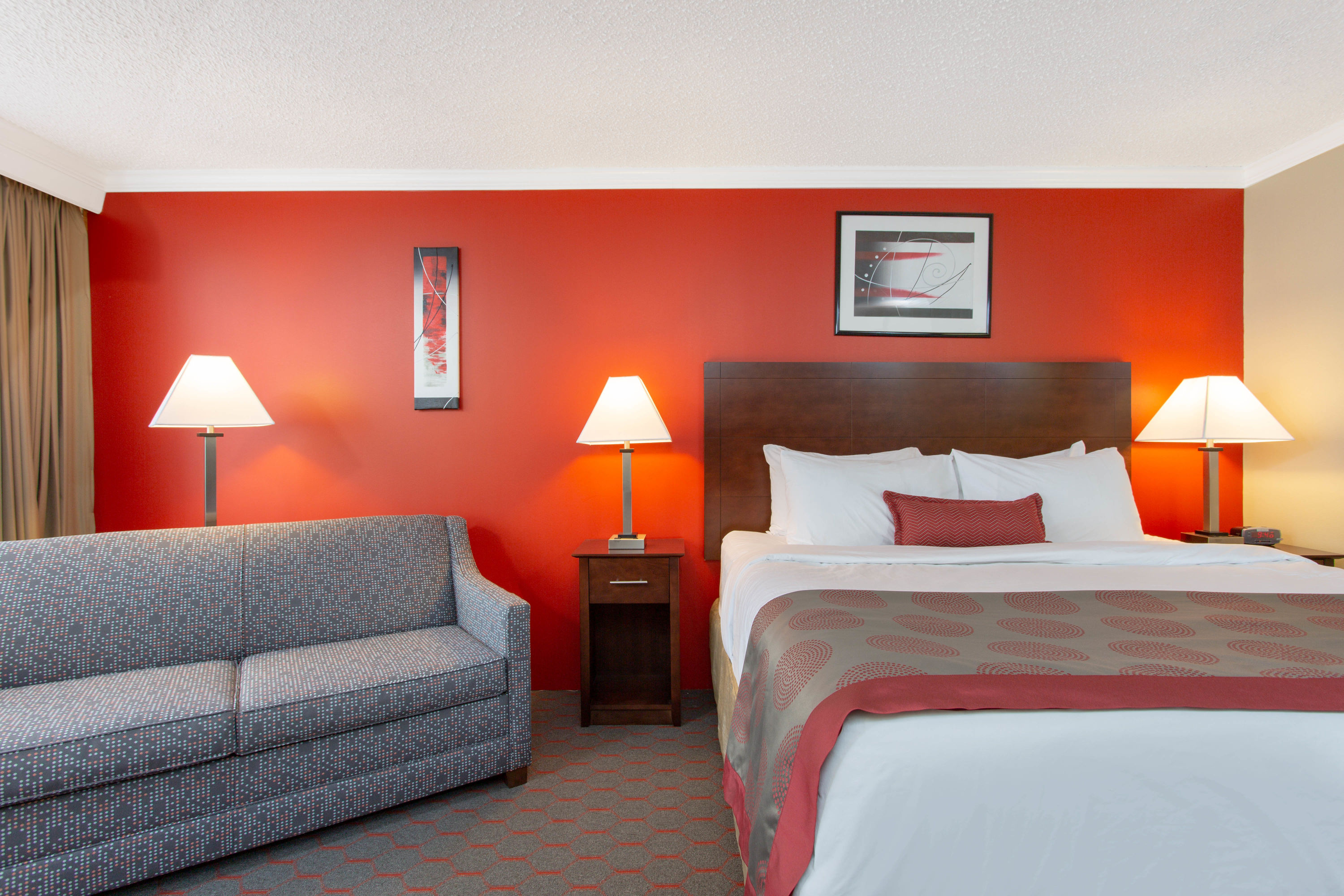 Ramada by Wyndham Lewiston Hotel & Conference Center suite in Lewiston, Maine