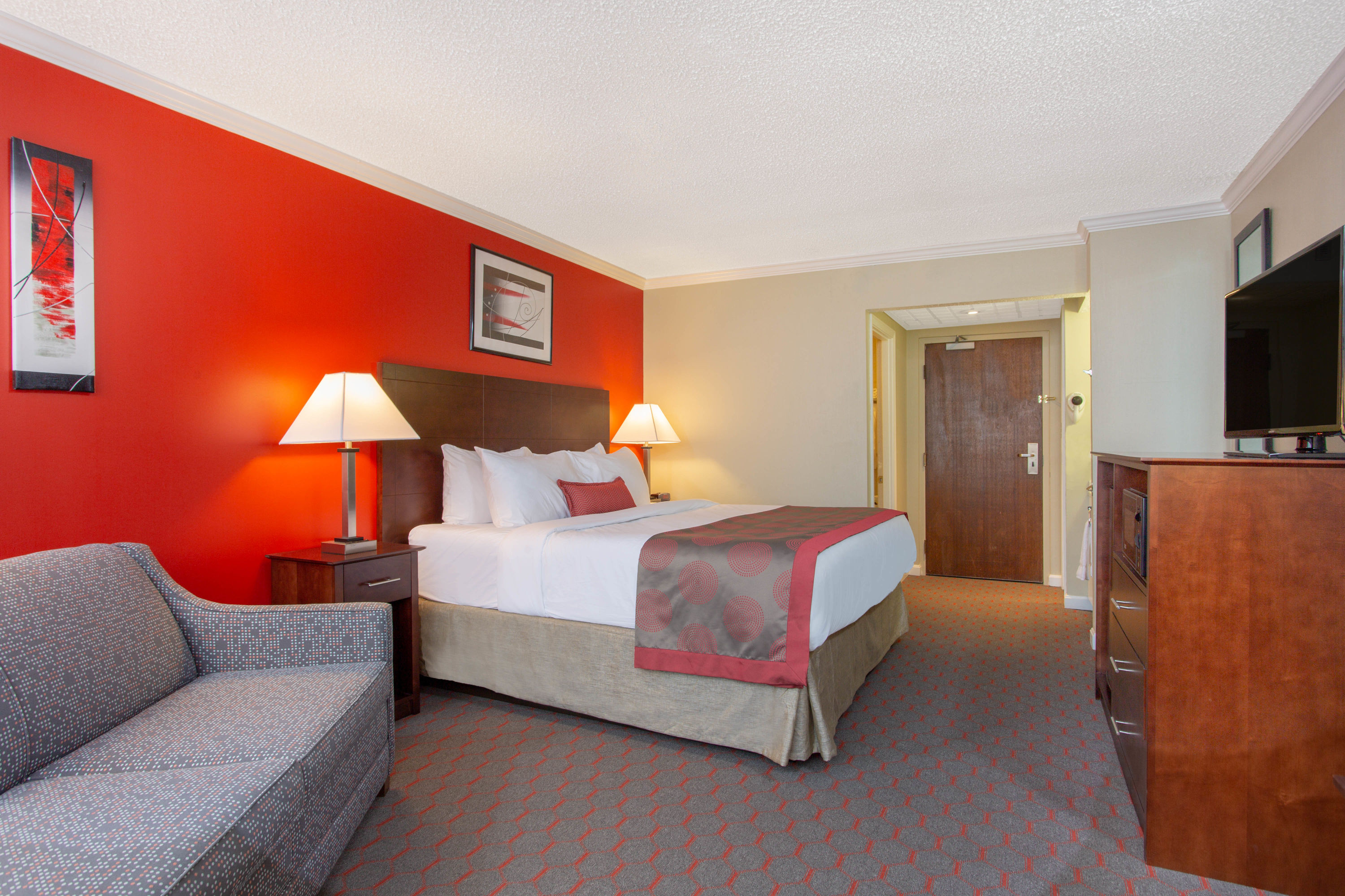 Ramada by Wyndham Lewiston Hotel & Conference Center suite in Lewiston, Maine