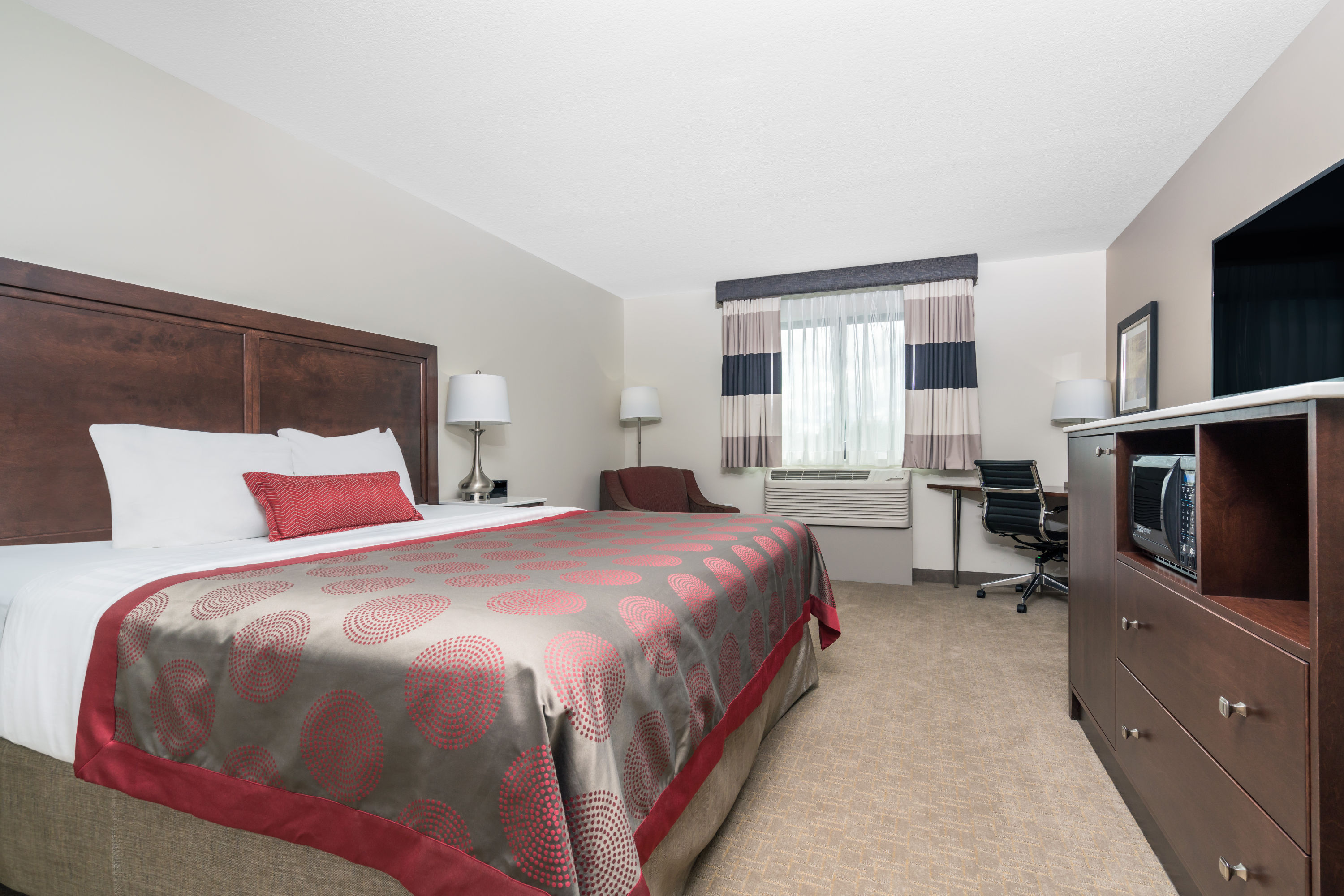 Guest room at the Ramada by Wyndham Minneapolis Golden Valley in Golden Valley, Minnesota