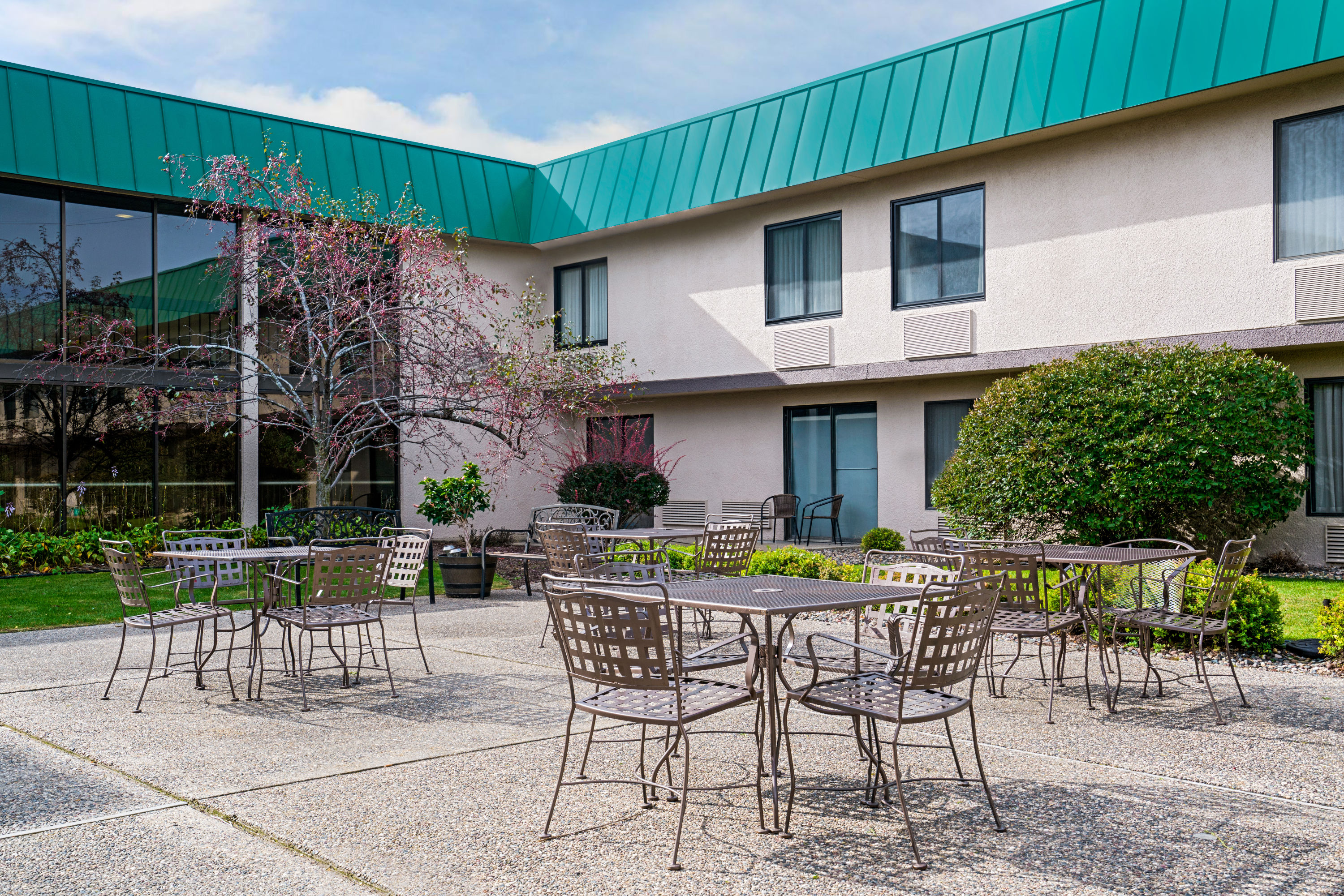 Ramada by Wyndham Plymouth Hotel & Conference Center Plymouth, MN Hotels