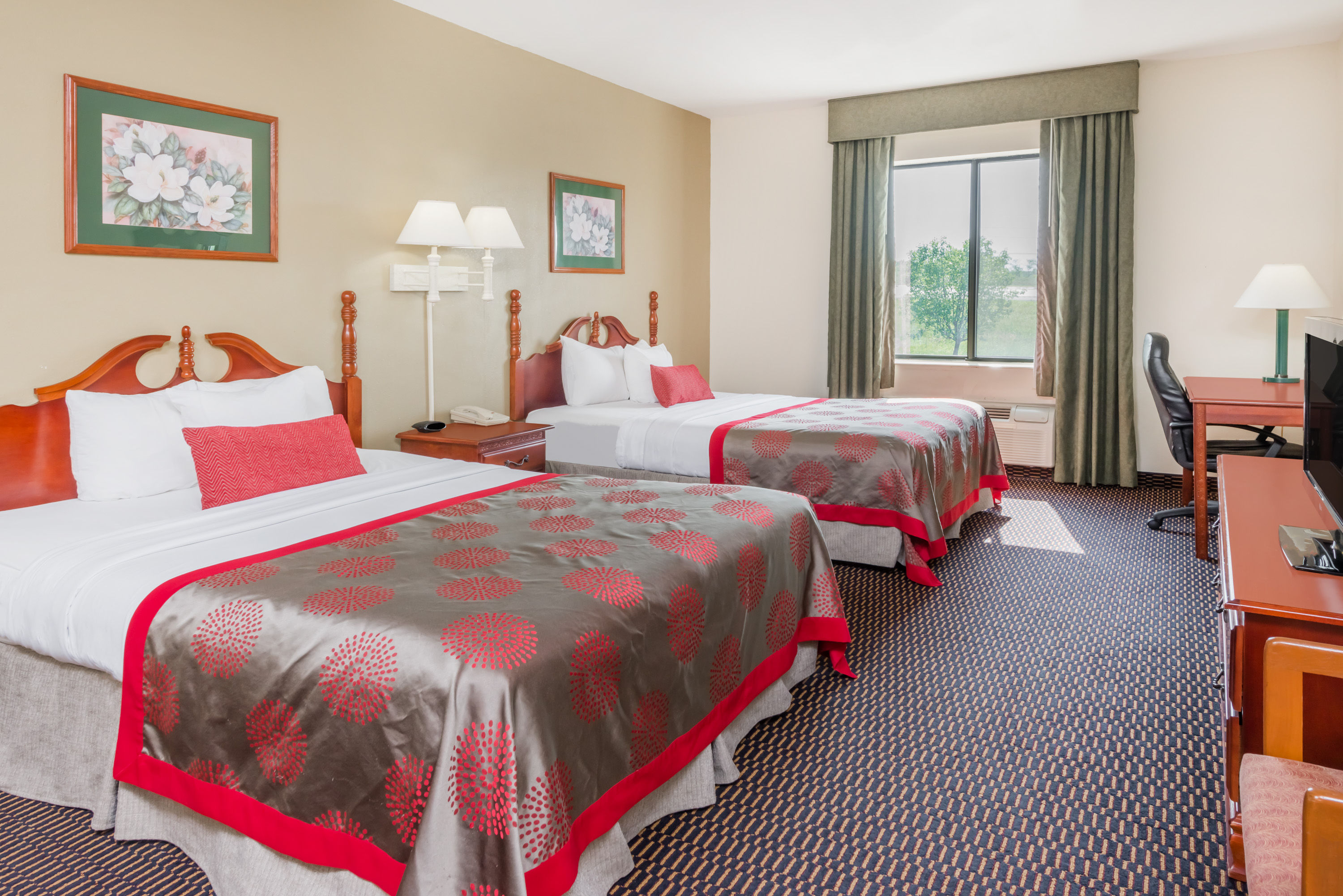 Guest room at the Ramada by Wyndham Columbia in Columbia, Missouri