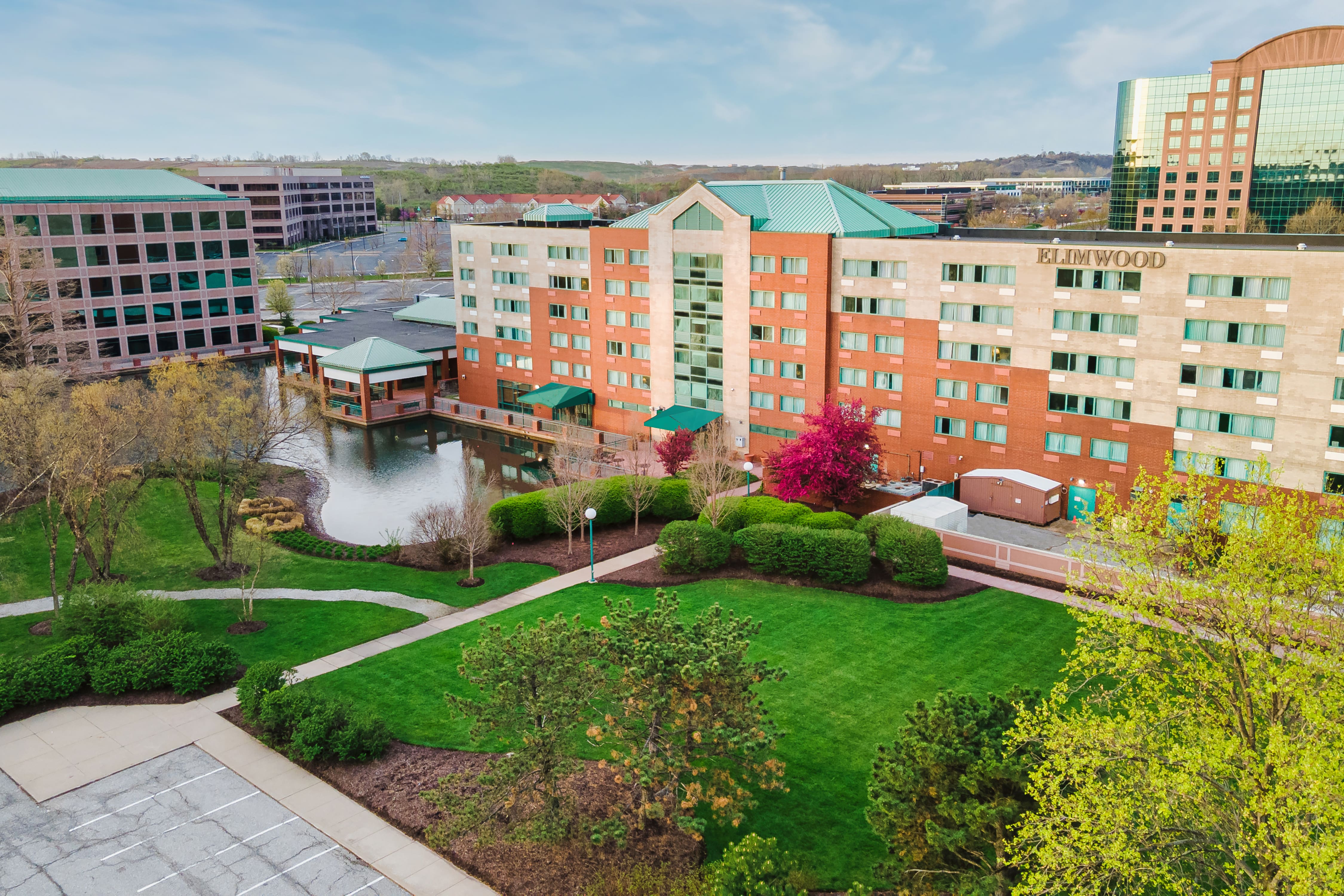 Elimwood Hotel, A Ramada by Wyndham Maryland Heights, MO Hotels