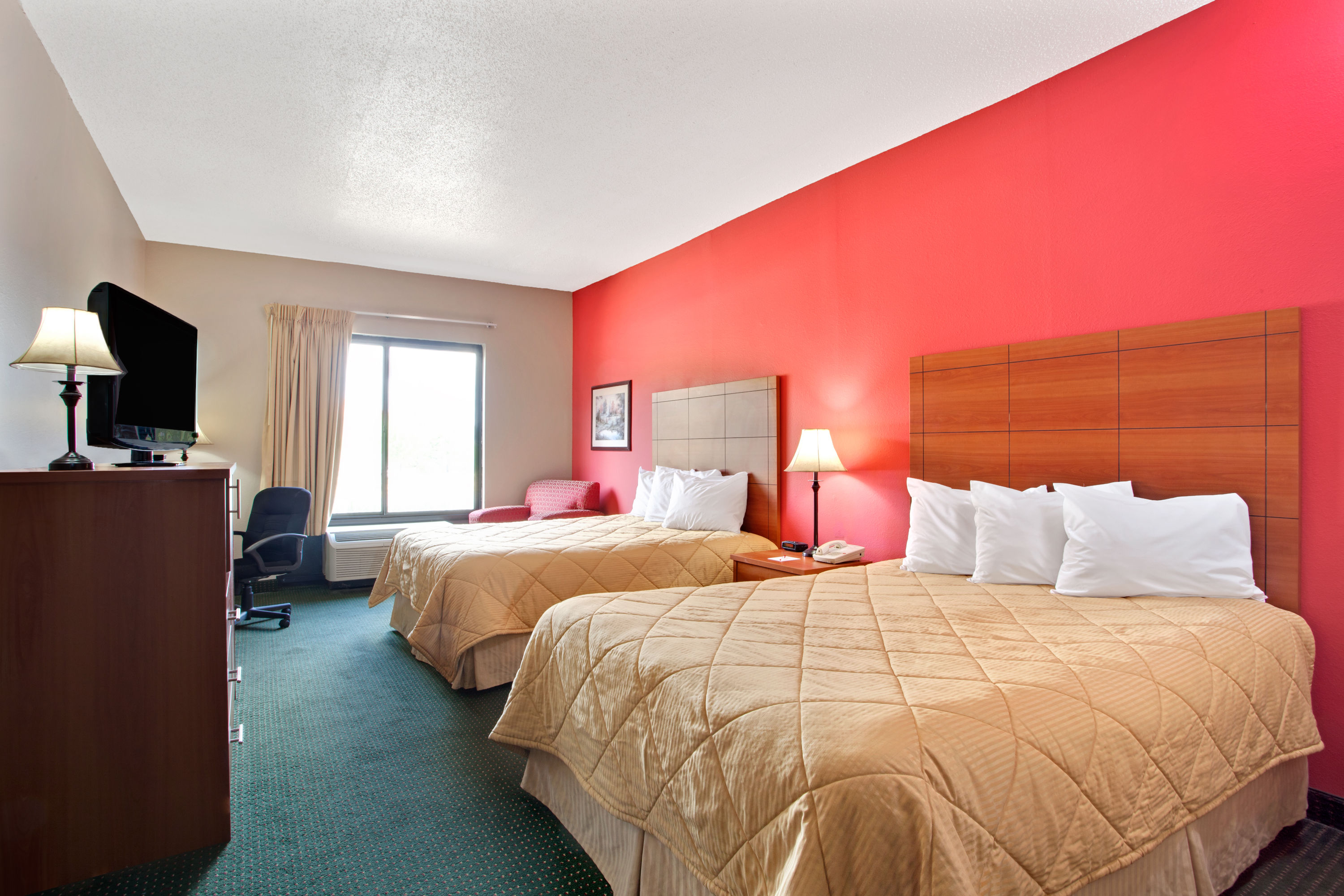 Ramada by Wyndham Pearl/Jackson Airport suite in Pearl, Mississippi