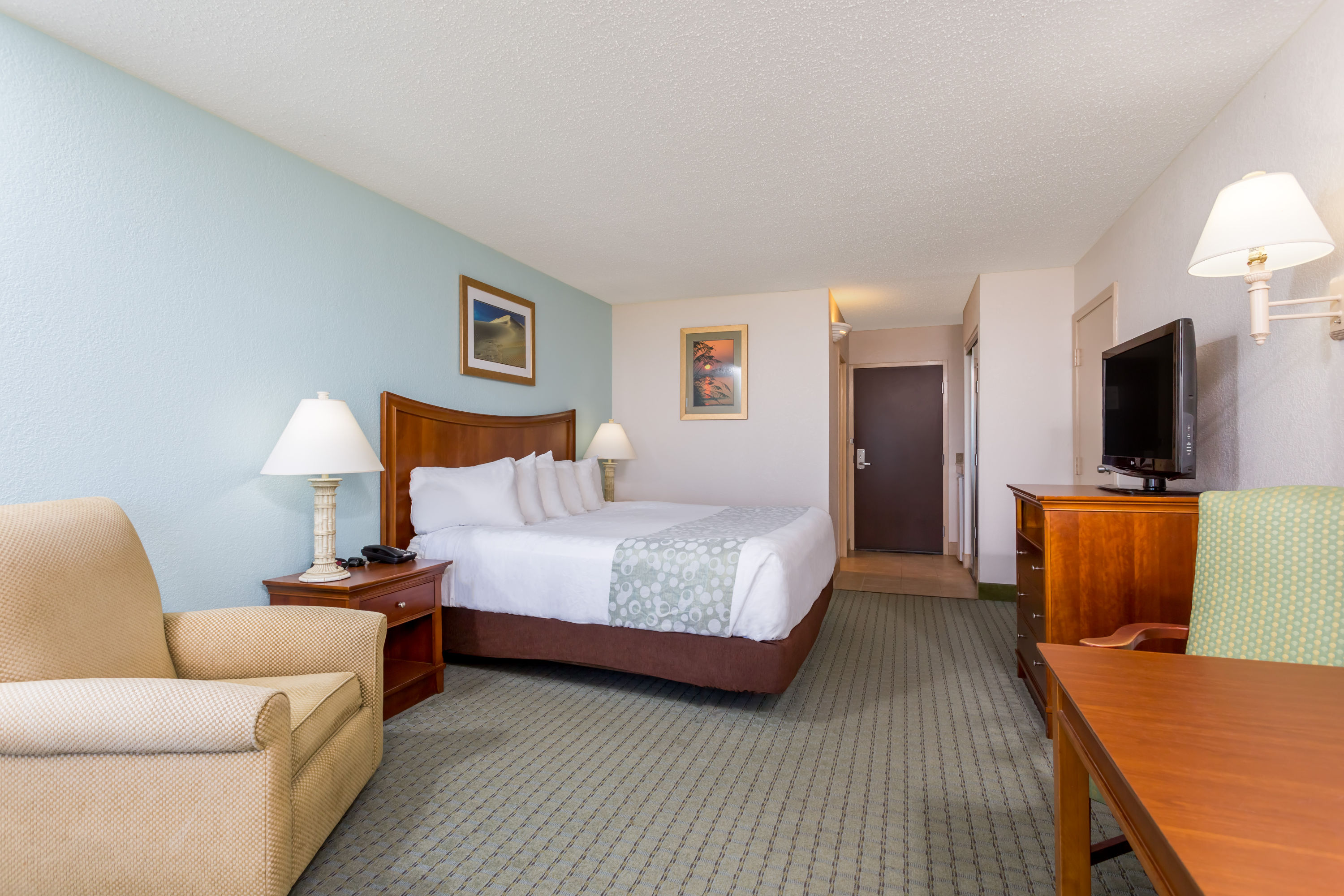 Guest room at the Ramada Plaza by Wyndham Nags Head Oceanfront in Kill Devil Hills, North Carolina