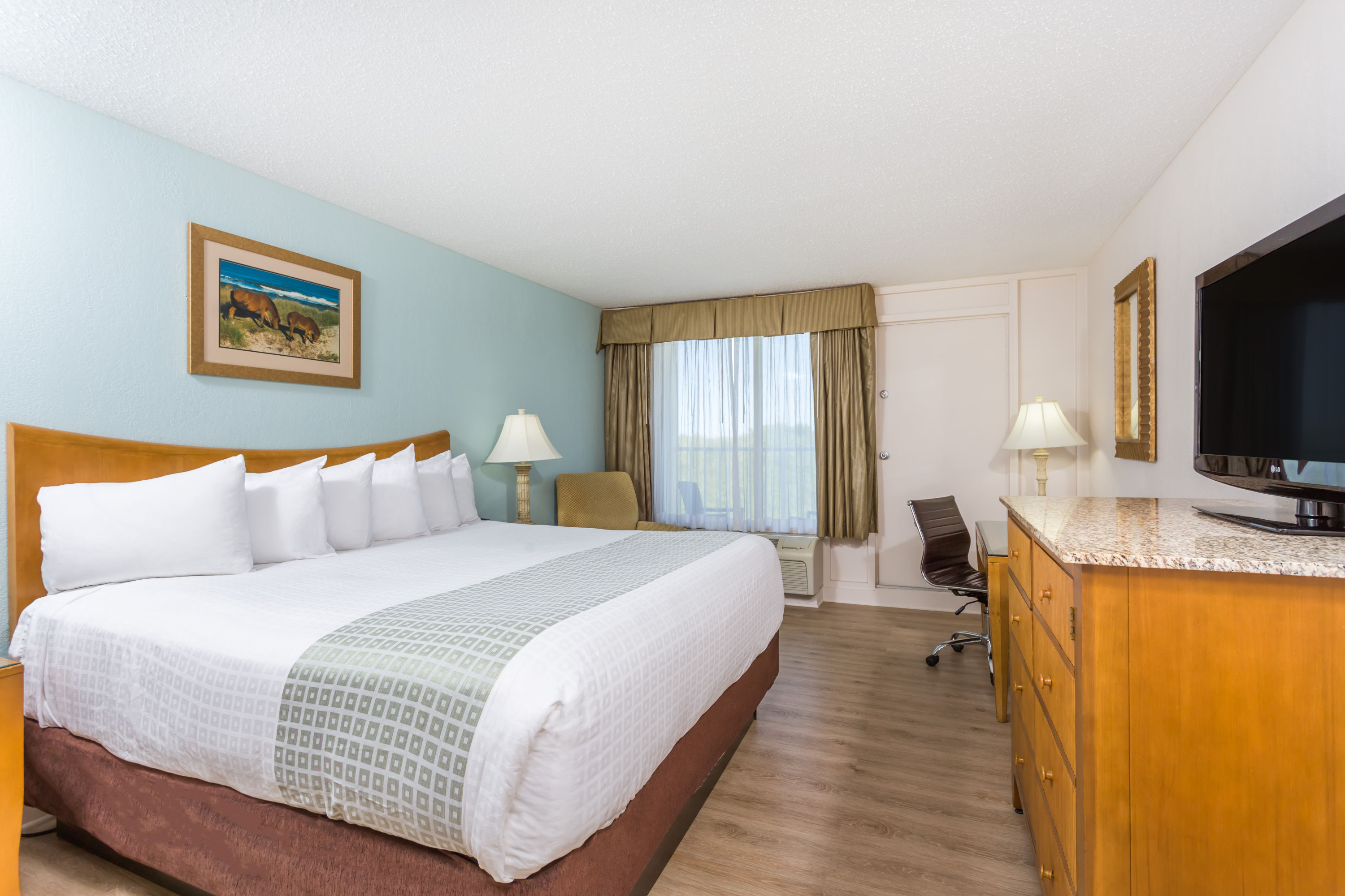 Guest room at the Ramada Plaza by Wyndham Nags Head Oceanfront in Kill Devil Hills, North Carolina