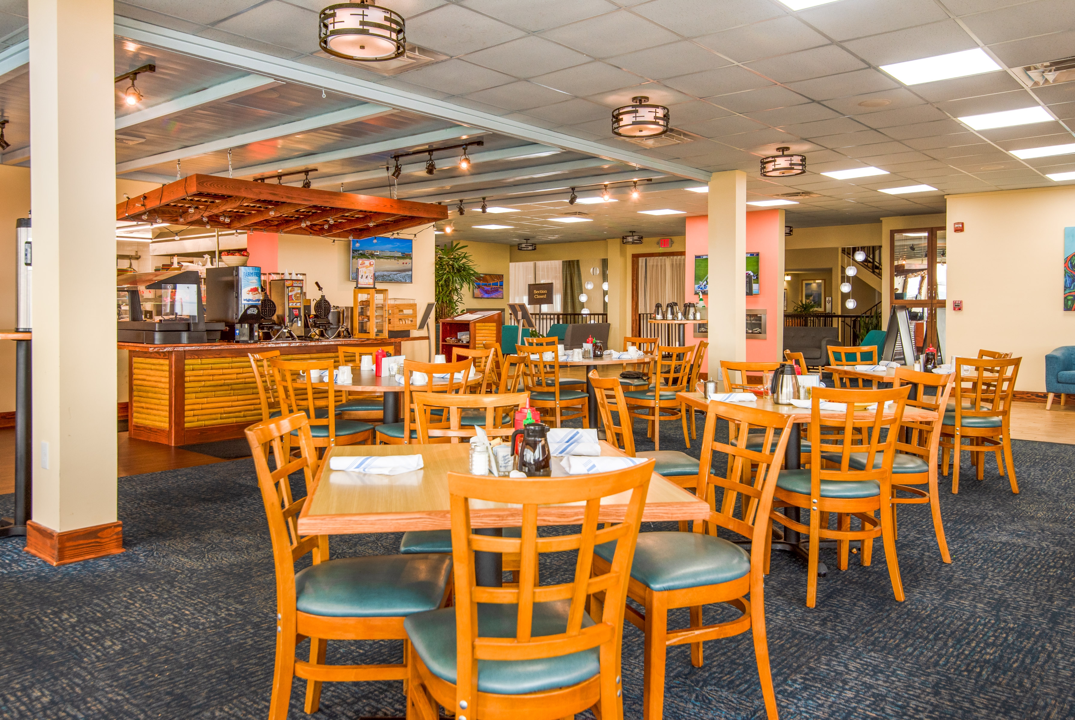 Ramada Plaza by Wyndham Nags Head Oceanfront restaurant in Kill Devil Hills, North Carolina