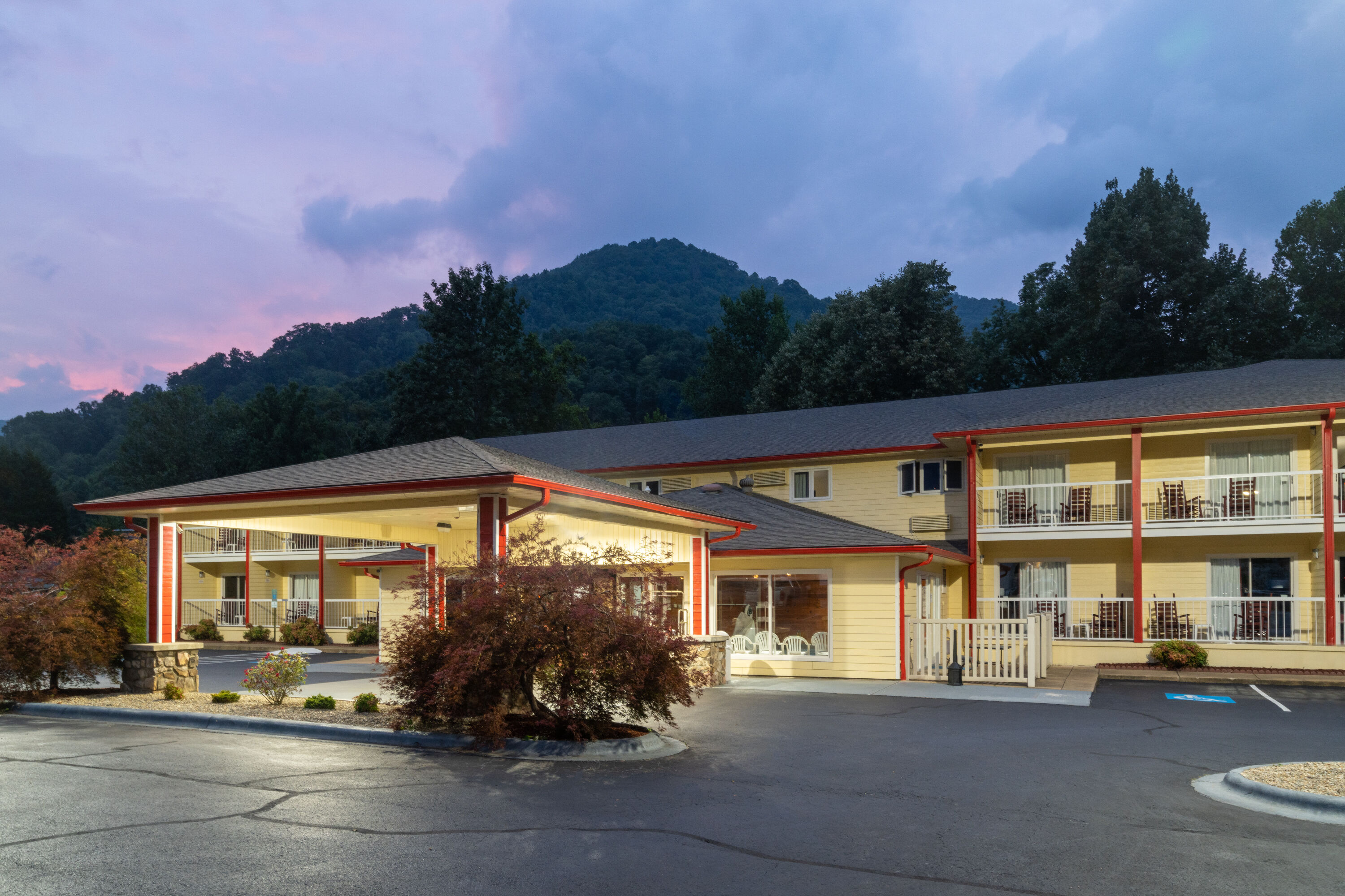 Asheville MSA Midscale Hotel For Sale 