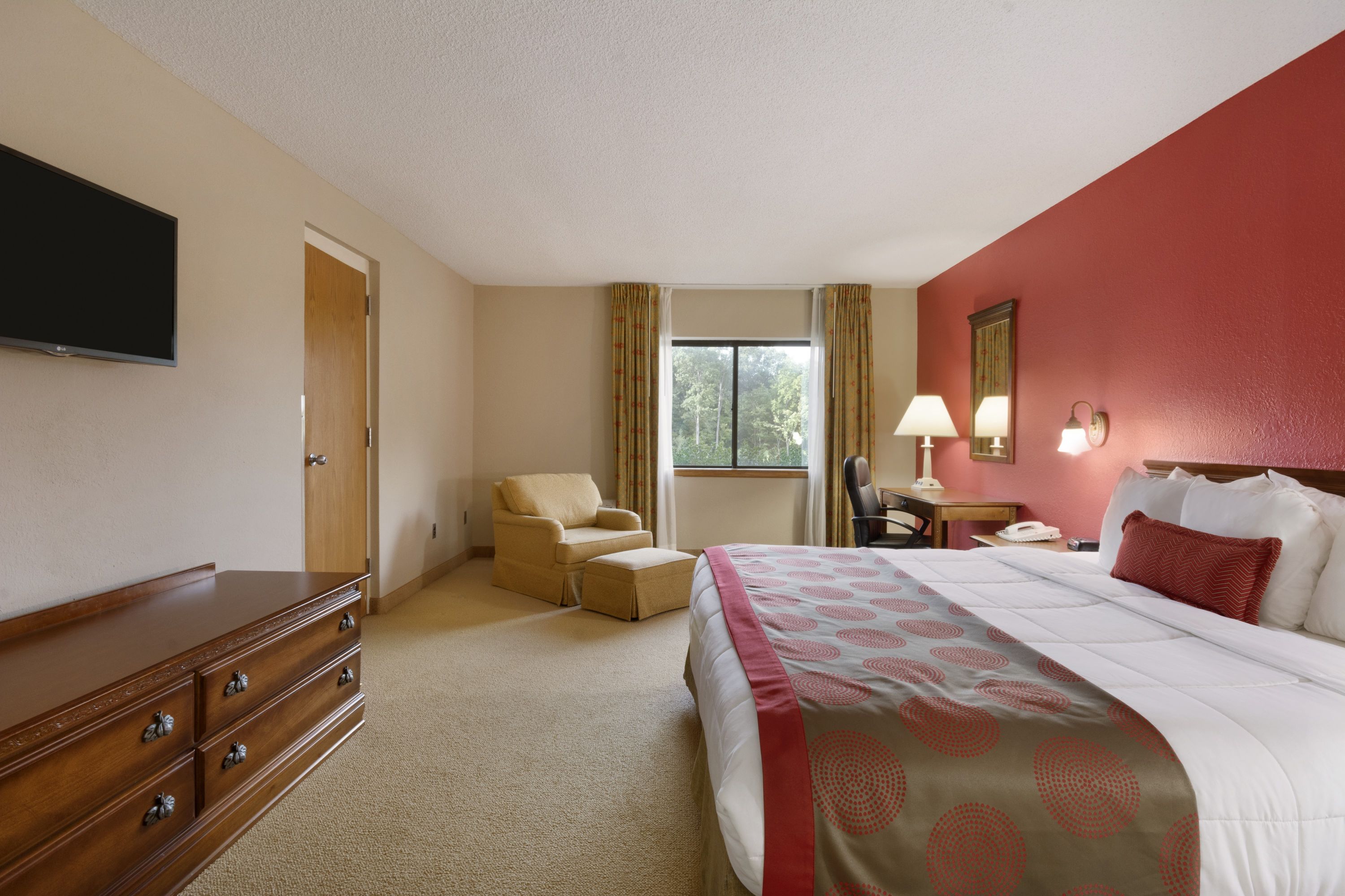 Ramada by Wyndham Raleigh suite in Raleigh, North Carolina