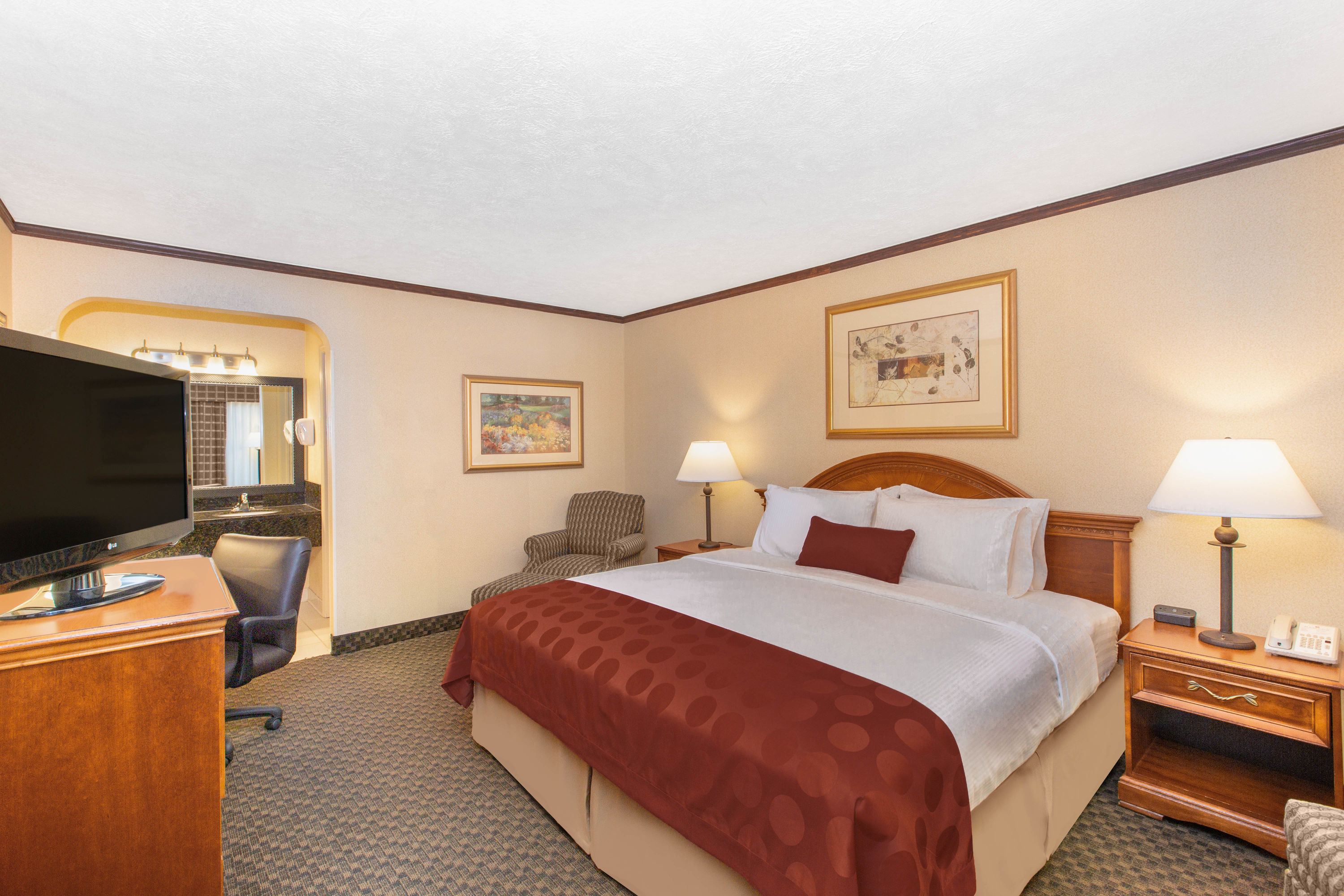 Ramada by Wyndham Midtown Grand Island Grand Island, NE Hotels