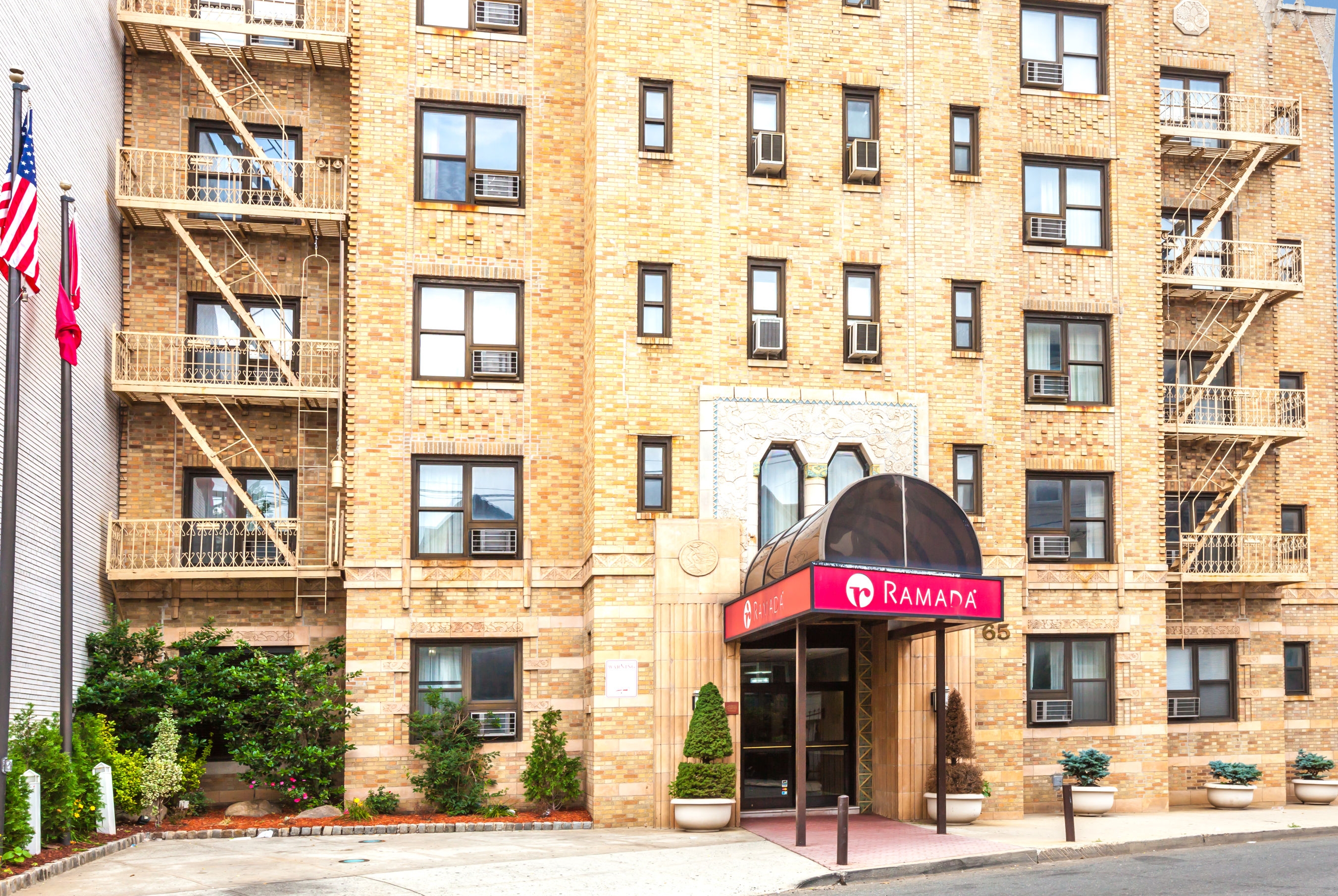 Ramada By Wyndham Jersey City Jersey City Nj Hotels