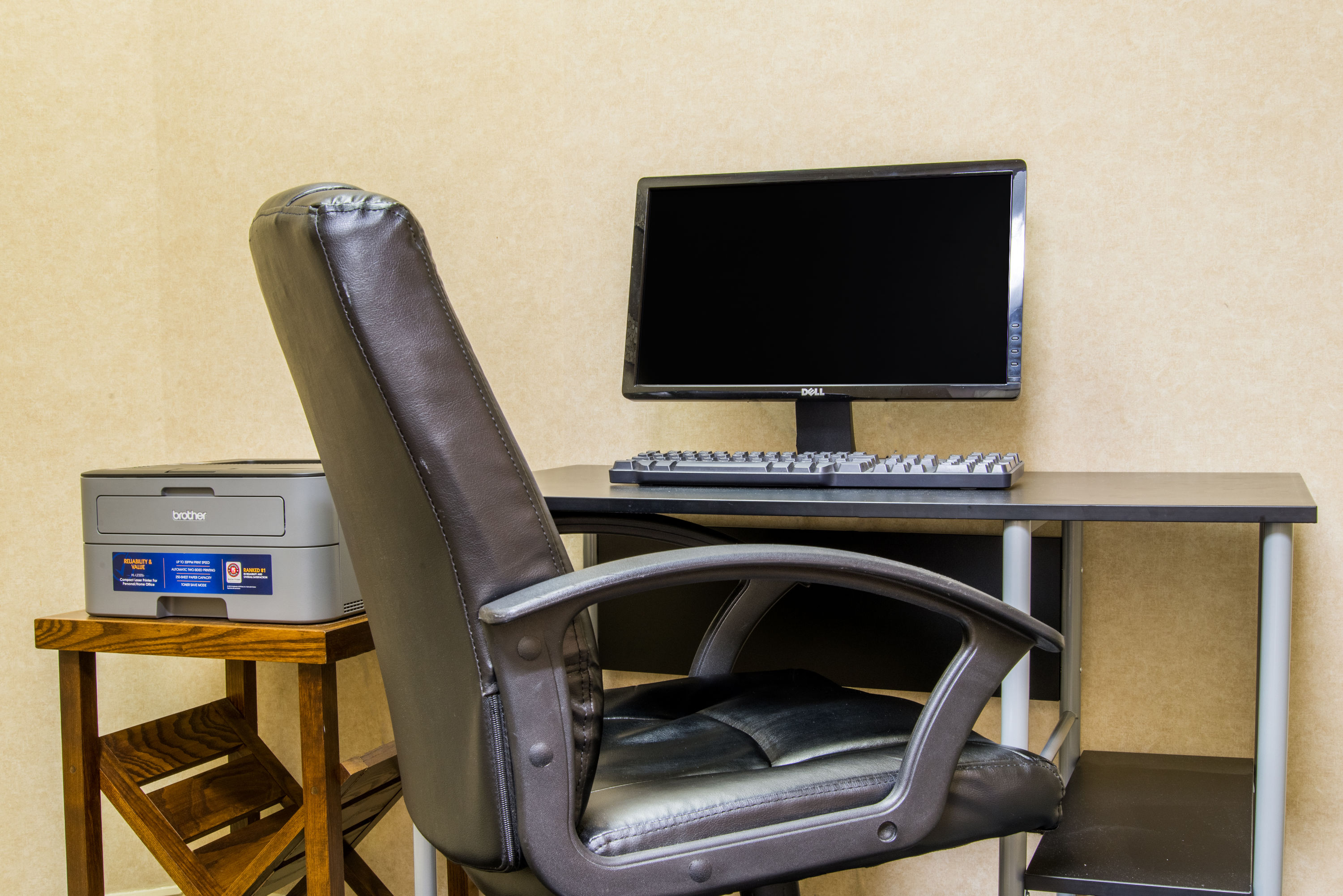 Ramada by Wyndham Vineland Millville Area business center in Vineland, New Jersey