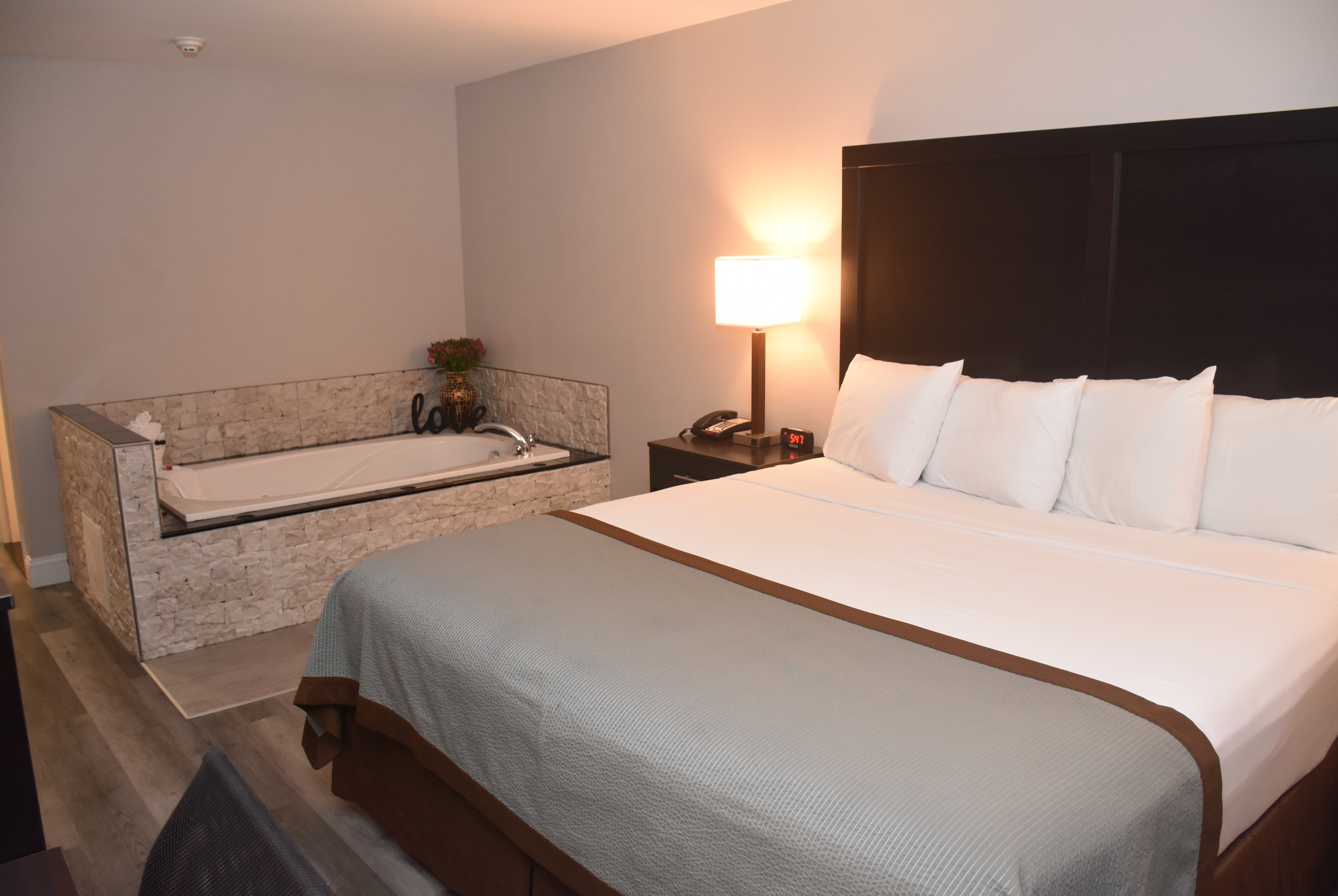 Ramada by Wyndham Vineland Millville Area suite in Vineland, New Jersey