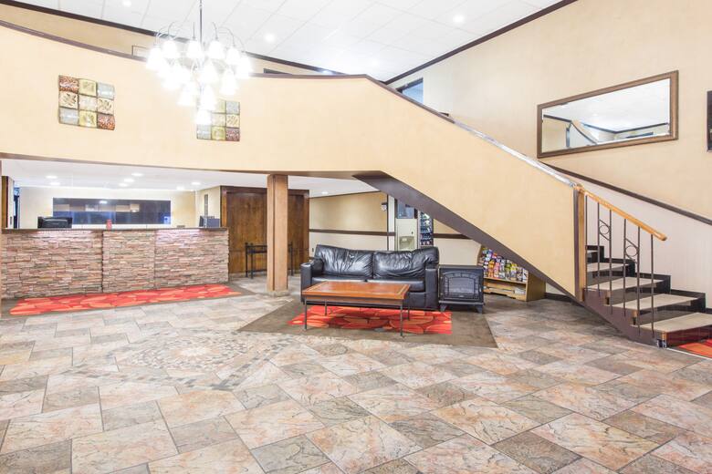 Ramada Albuquerque East hotel lobby in Albuquerque, New Mexico
