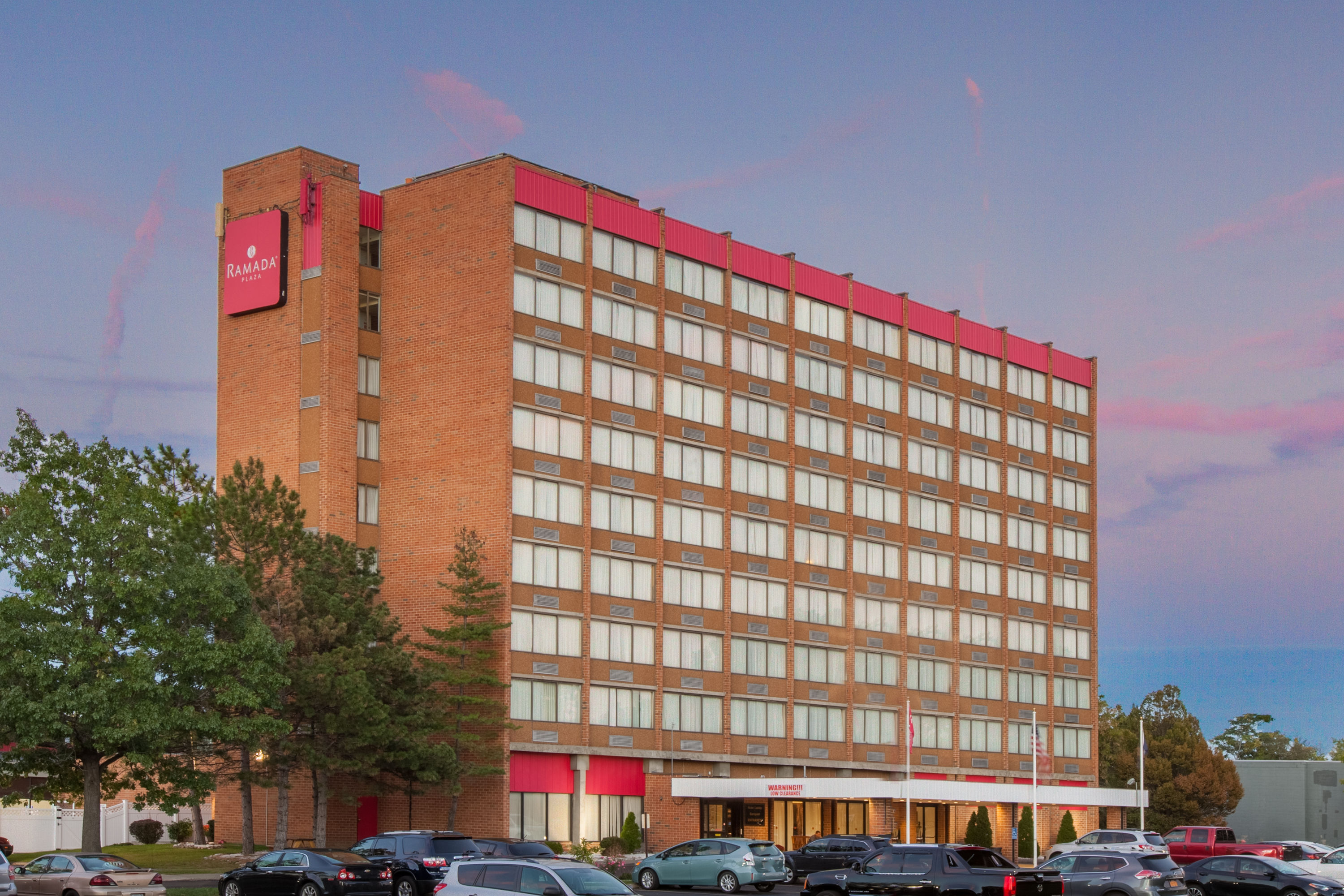 Ramada Plaza By Wyndham Albany Albany Ny Hotels