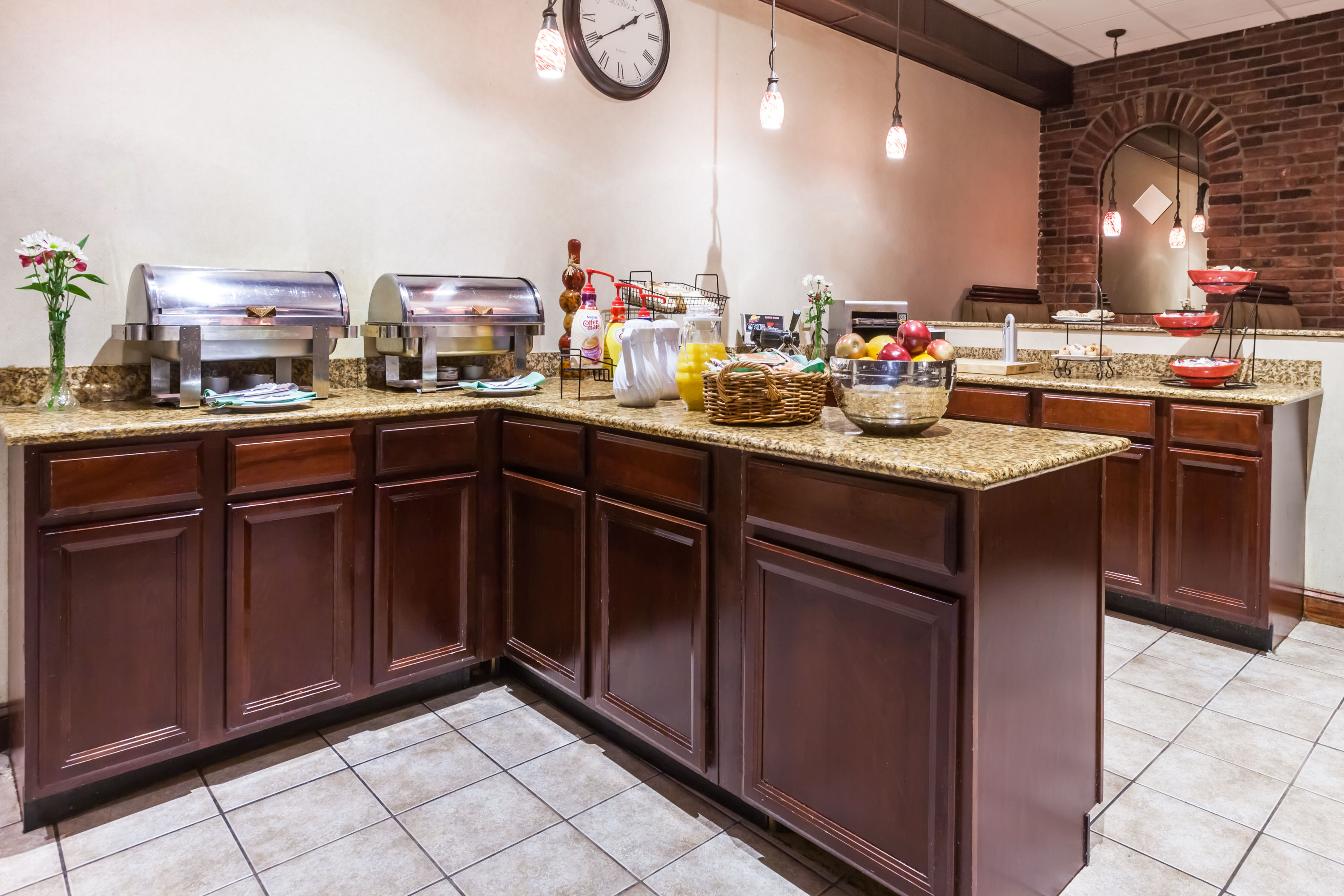 Ramada Plaza By Wyndham Albany Albany Ny Hotels