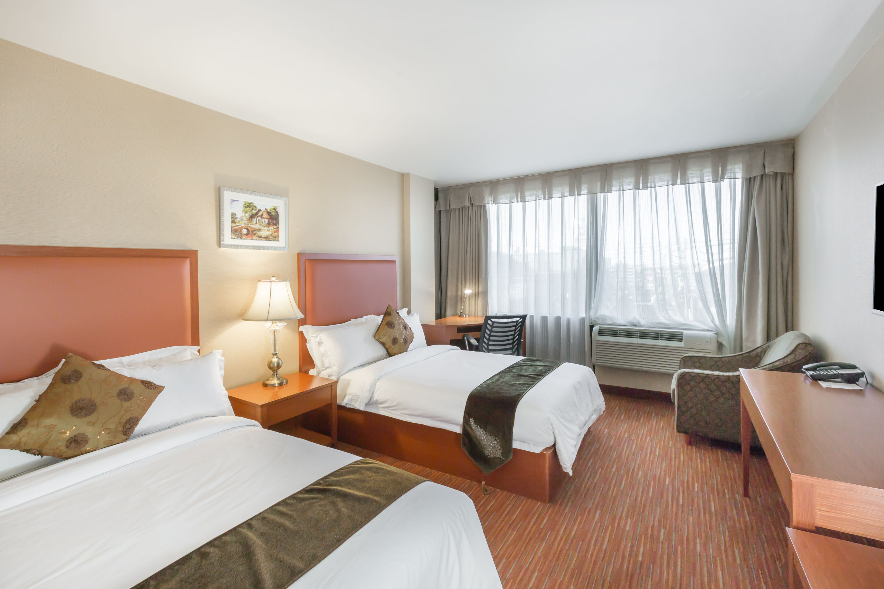 Ramada By Wyndham Flushing Queens Flushing Ny Hotels